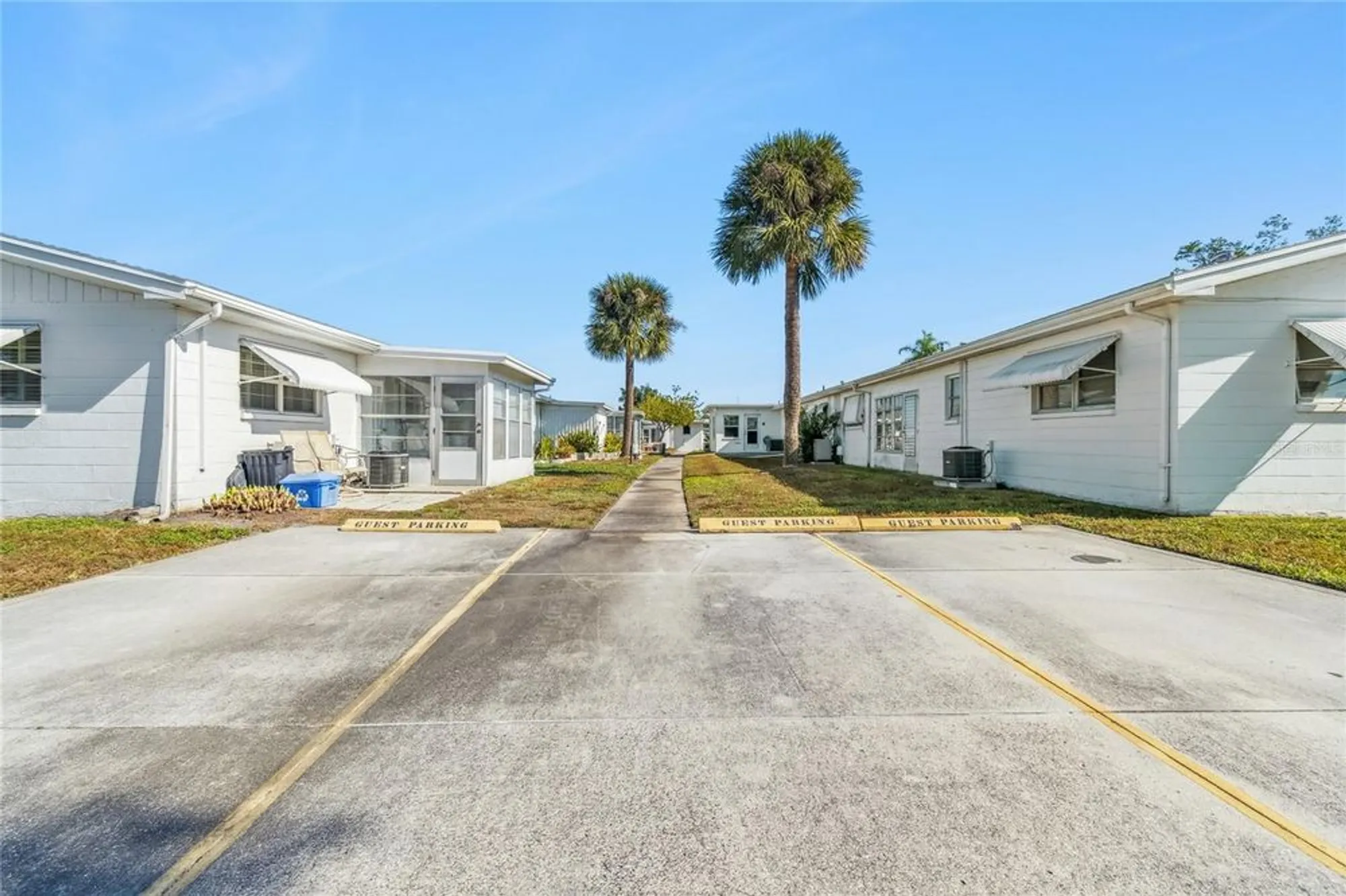 Property Slideshow image 19 of 28 | 5122 iris dr n # 12, Pinellas Park, FL, 33782
