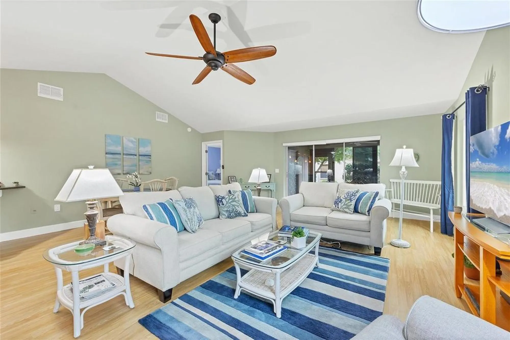 Property Slideshow image 18 of 51 | 3443 tallywood cir 7061, Sarasota, FL, 34237