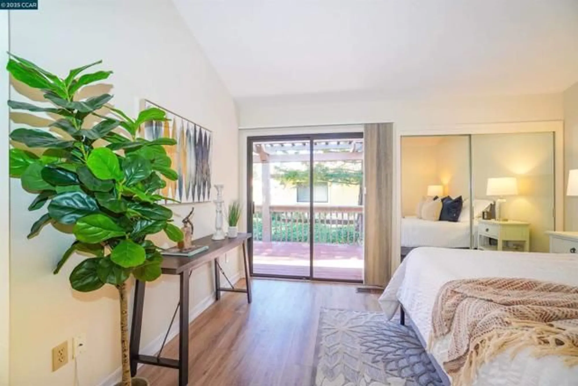 Property Slideshow image 13 of 26 | 11 fountain grove cir, Napa, CA, 94558