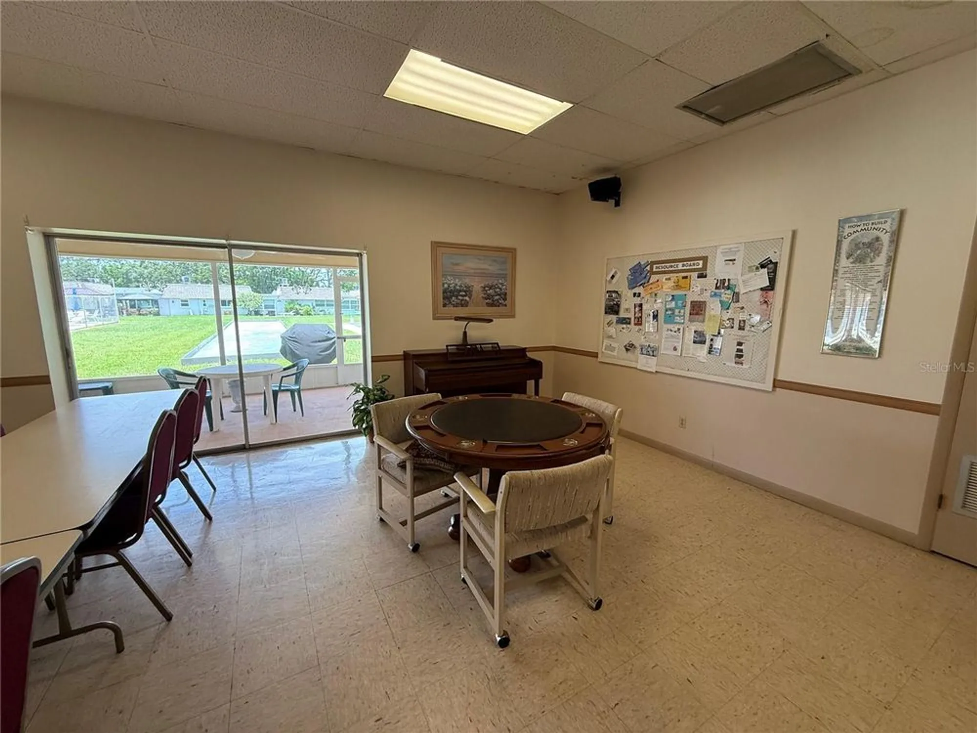 Property Slideshow image 33 of 42 | 8215 burgundy dr n # 8215, Pinellas Park, FL, 33781
