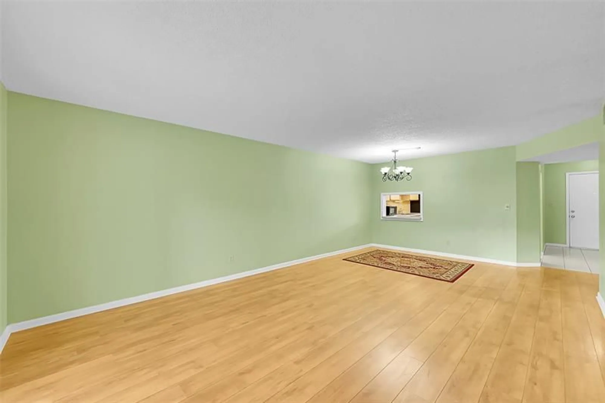 Property Slideshow image 13 of 64 | 4940 e sabal palm blvd apt 202, Tamarac, FL, 33319