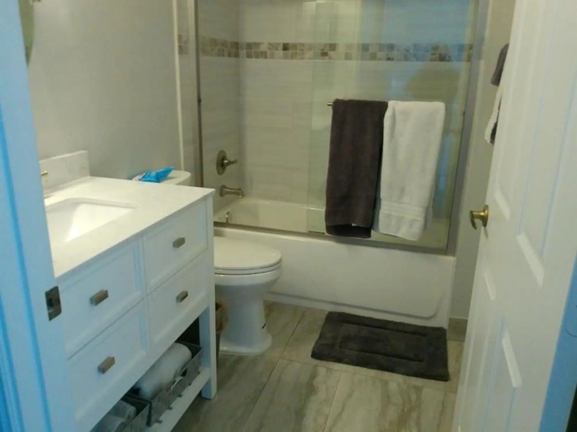 Property Slideshow image 28 of 34 | 7952 exeter cir e # 201, Tamarac, FL, 33321