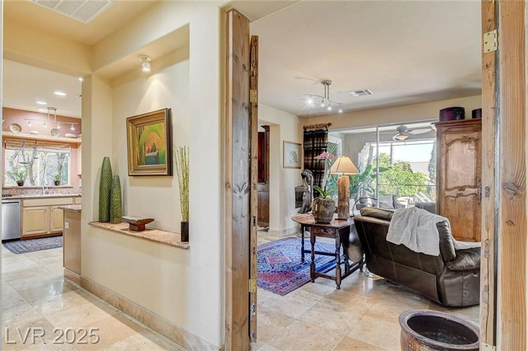 Property Slideshow image 15 of 56 | 5152 vincitor st, Las Vegas, NV, 89135