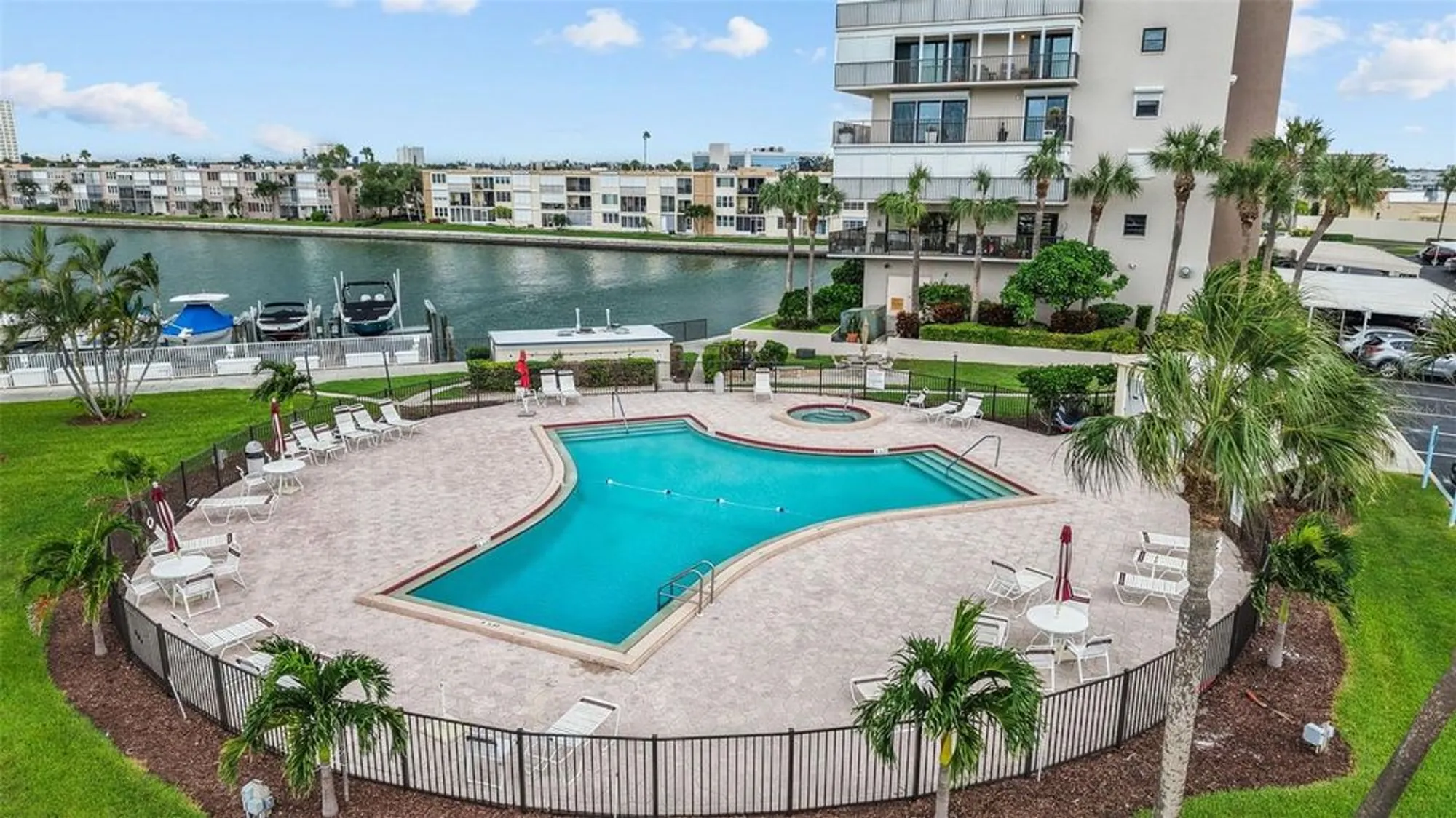Property Slideshow image 53 of 58 | 7400 sun island dr 412, South Pasadena, FL, 33707