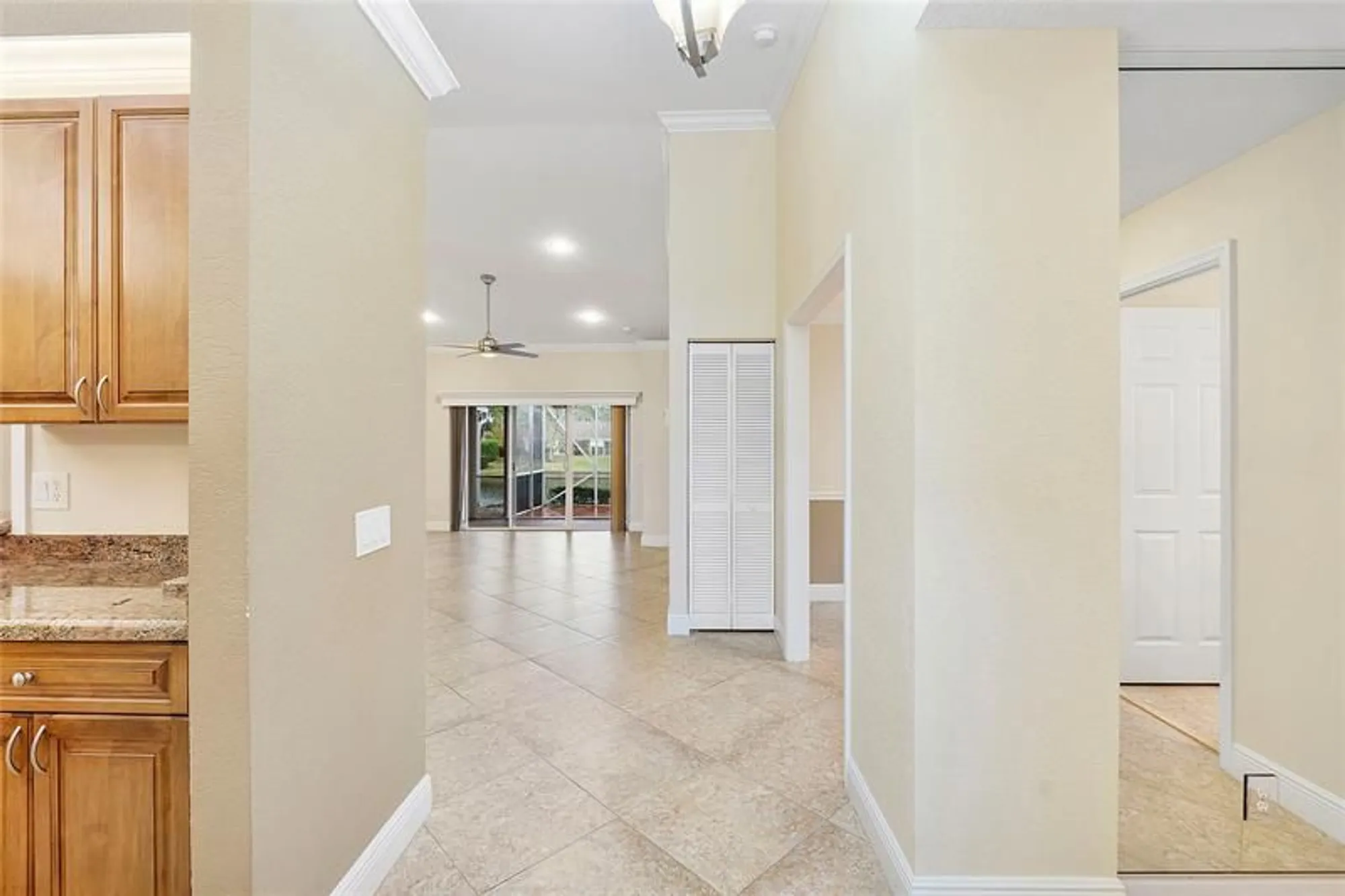 Property Slideshow image 12 of 43 | 120 sausalito dr, Boynton Beach, FL, 33436