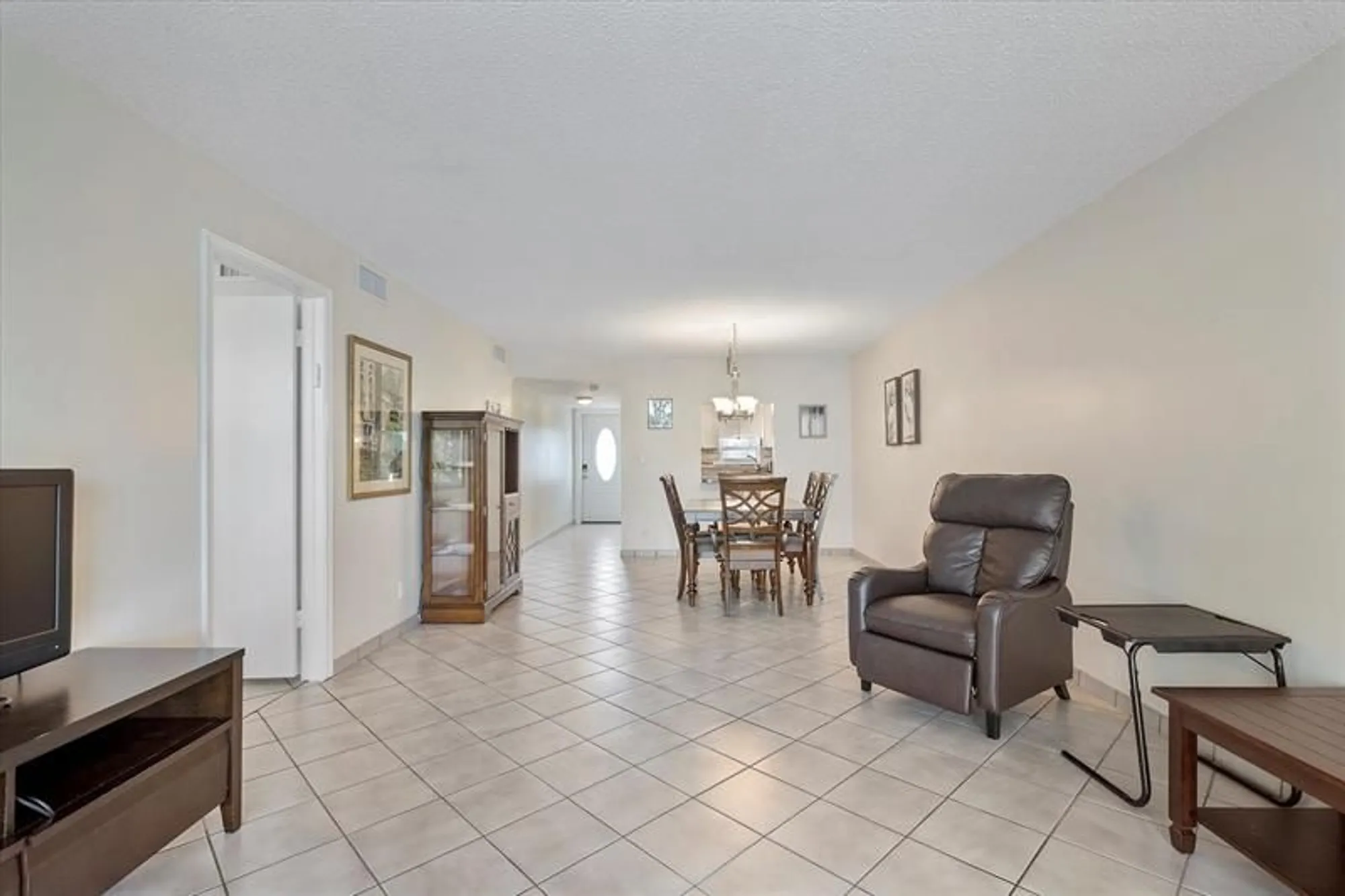Property Slideshow image 8 of 23 | 8971 s hollybrook blvd apt 209, Pembroke Pines, FL, 33025