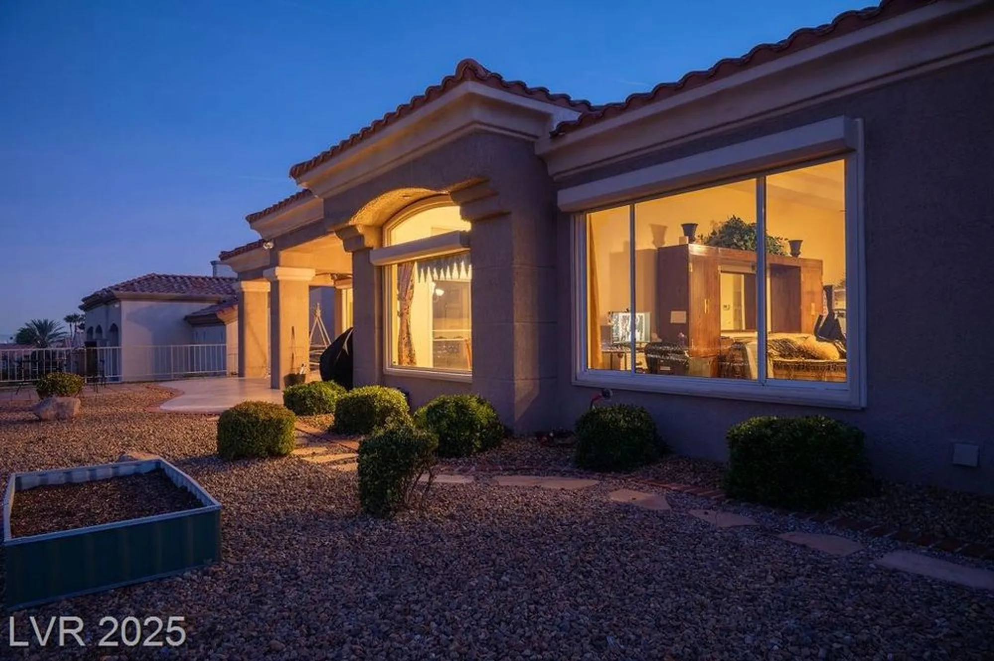Property Slideshow image 39 of 99 | 10712 button willow dr, Las Vegas, NV, 89134