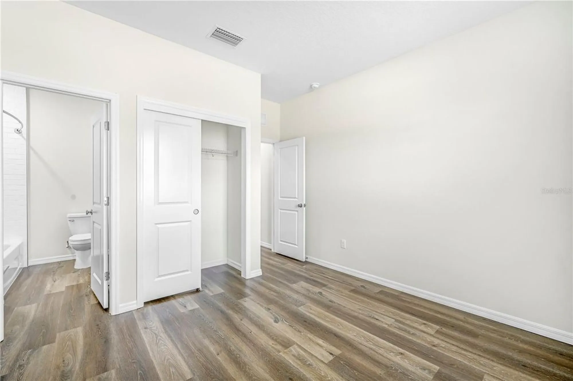 Property Slideshow image 33 of 75 | 9313 gentle ben ct, Weeki Wachee, FL, 34613