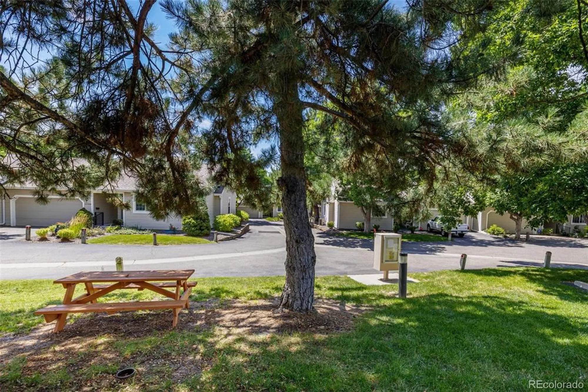 Property Slideshow image 33 of 47 | 13787 e marina dr b, Aurora, CO, 80014