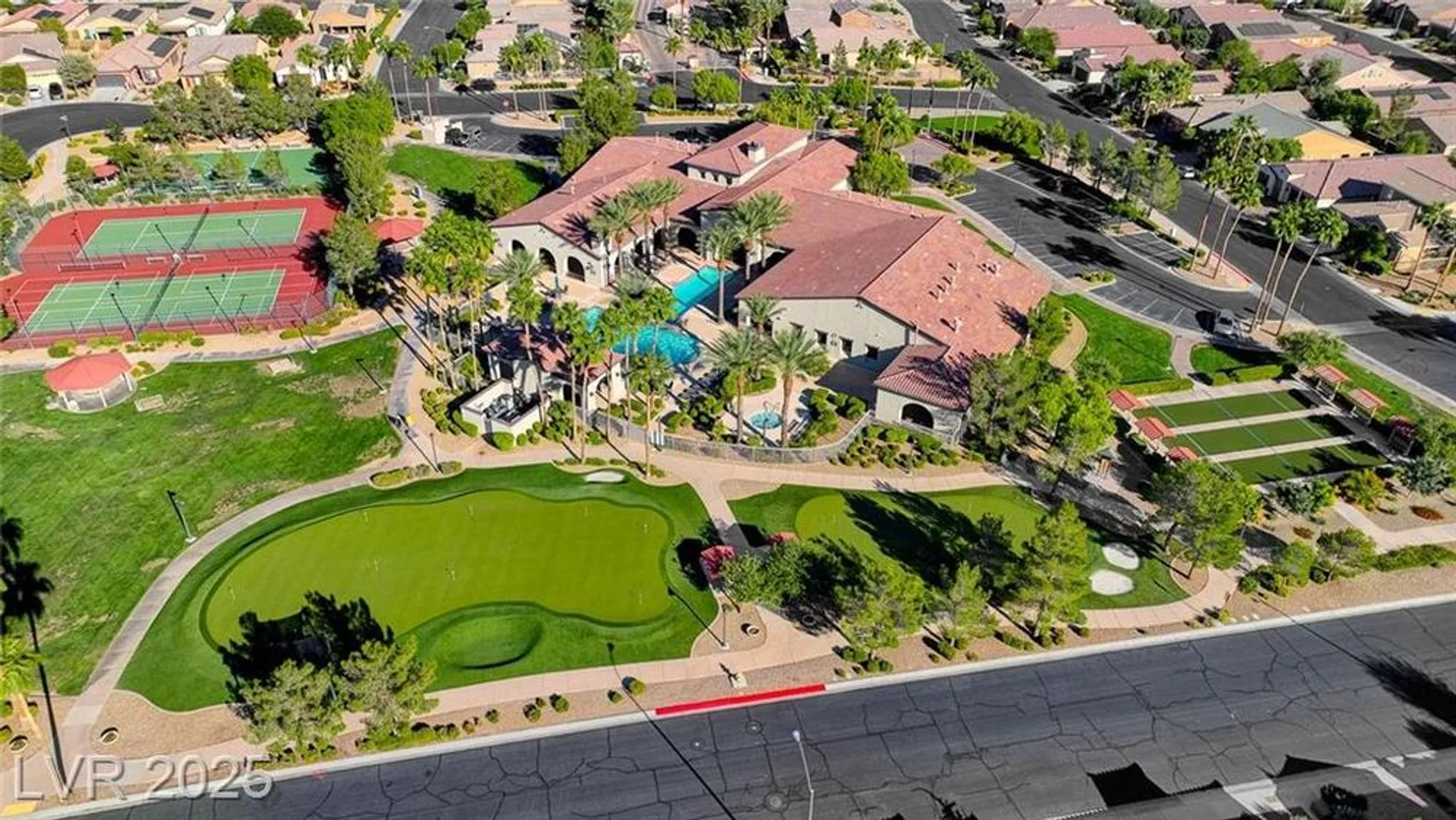 Property Slideshow image 43 of 63 | 3712 corte bella hills ave, North Las Vegas, NV, 89081
