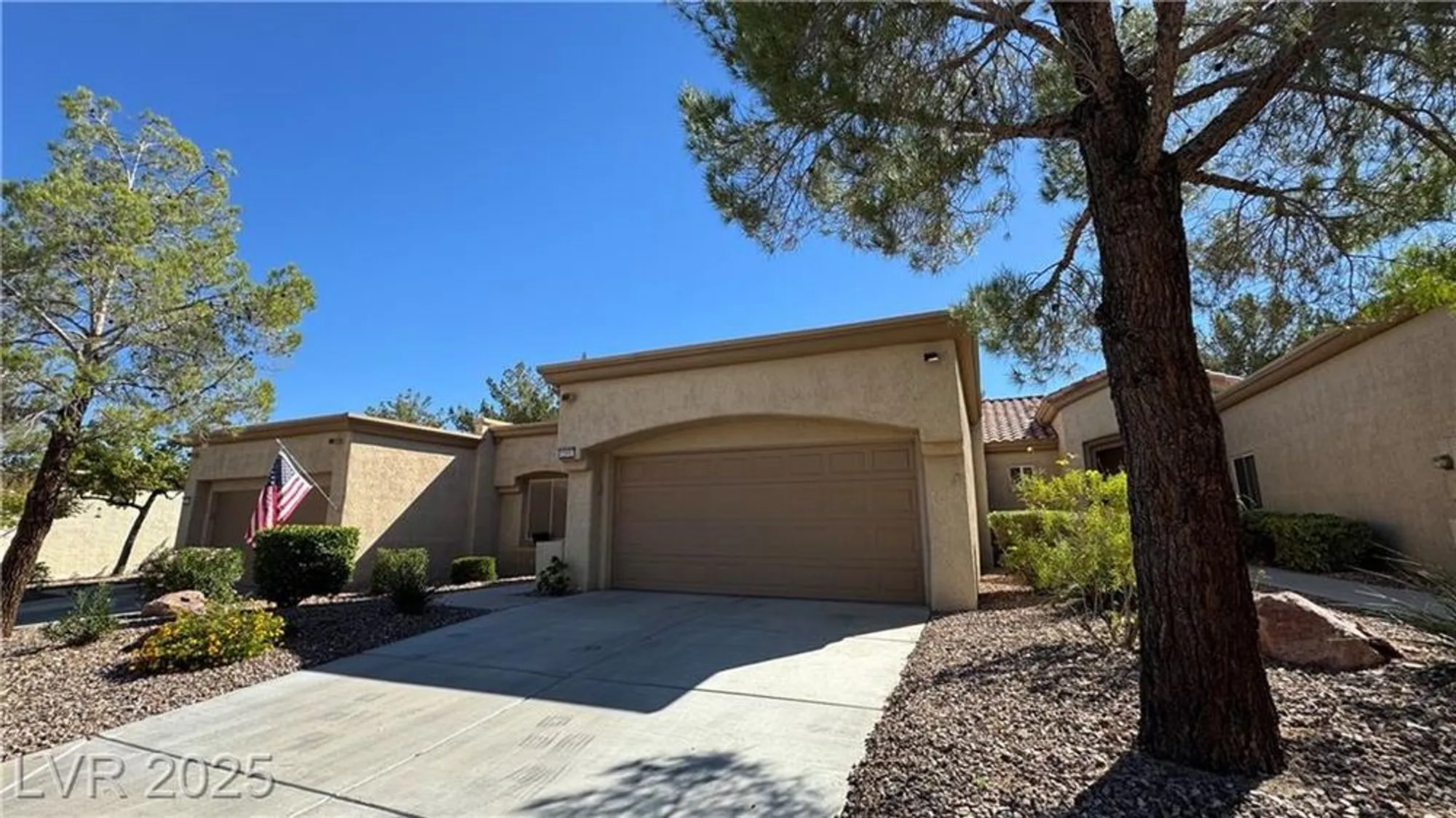 Property Slideshow image 21 of 27 | 2202 spring water dr, Las Vegas, NV, 89134