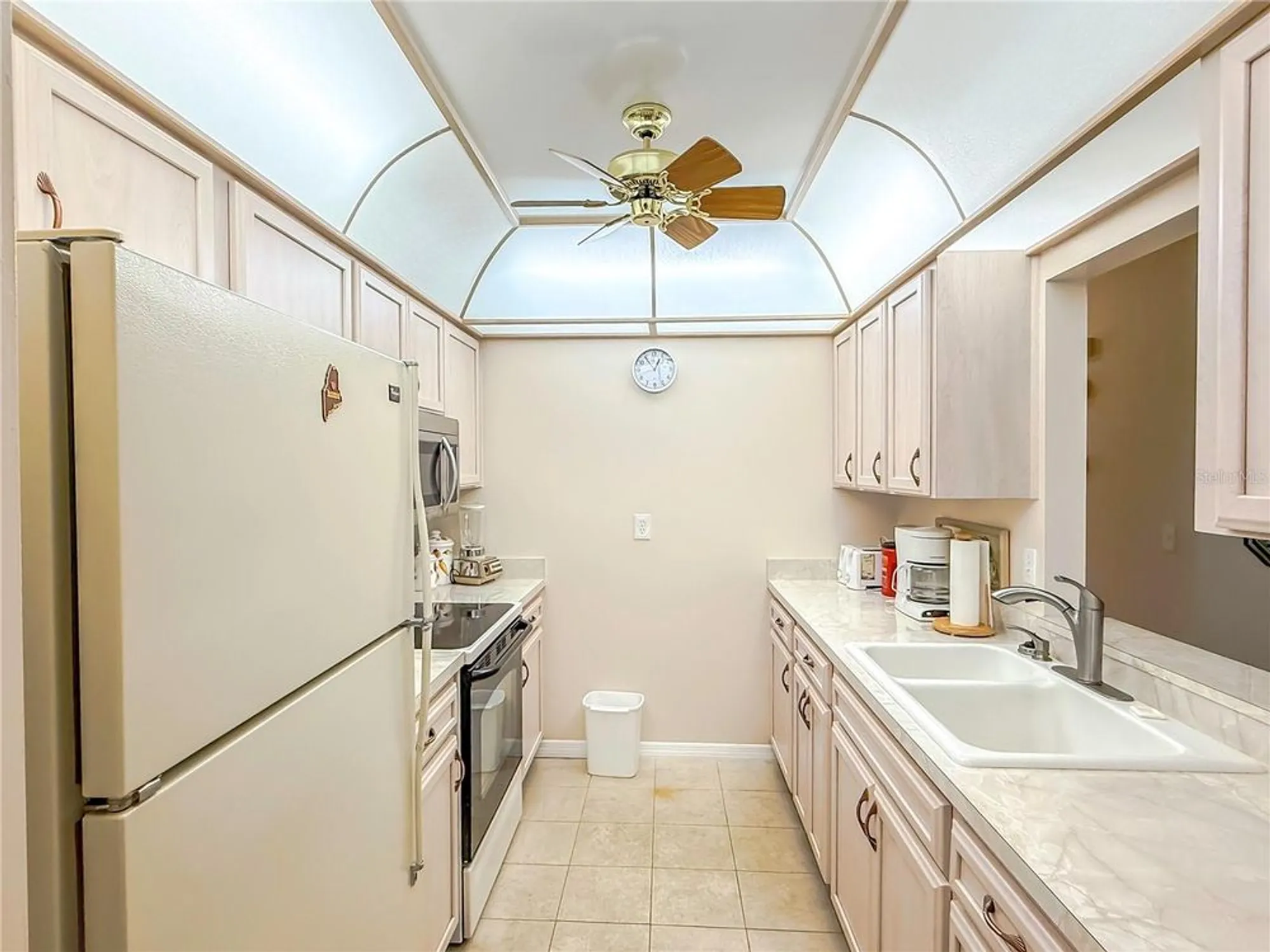 Property Slideshow image 18 of 40 | 503 finsbury cir a, Sun City Center, FL, 33573