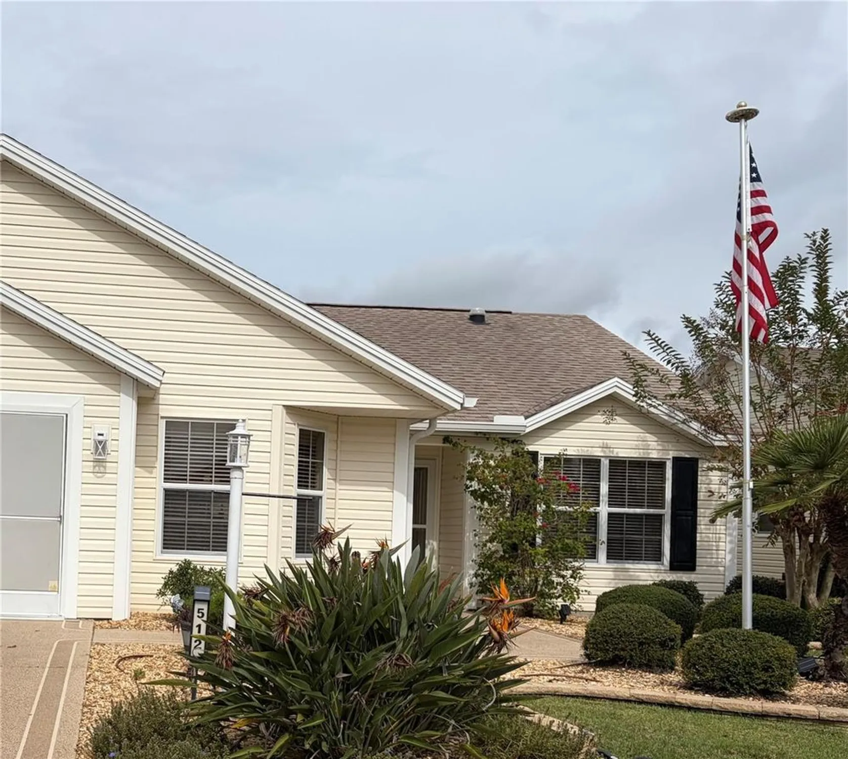 Property Slideshow image 1 of 4 | 512 ainsworth cir, The Villages, FL, 32162