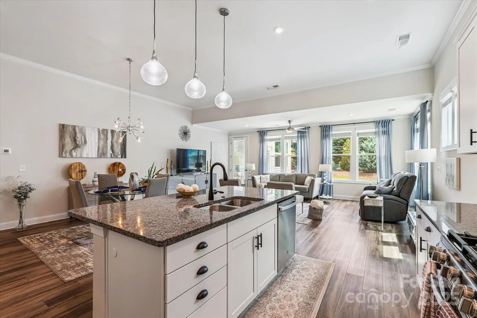 Property Slideshow image 22 of 36 | 10400 superb ln, Charlotte, NC, 28215