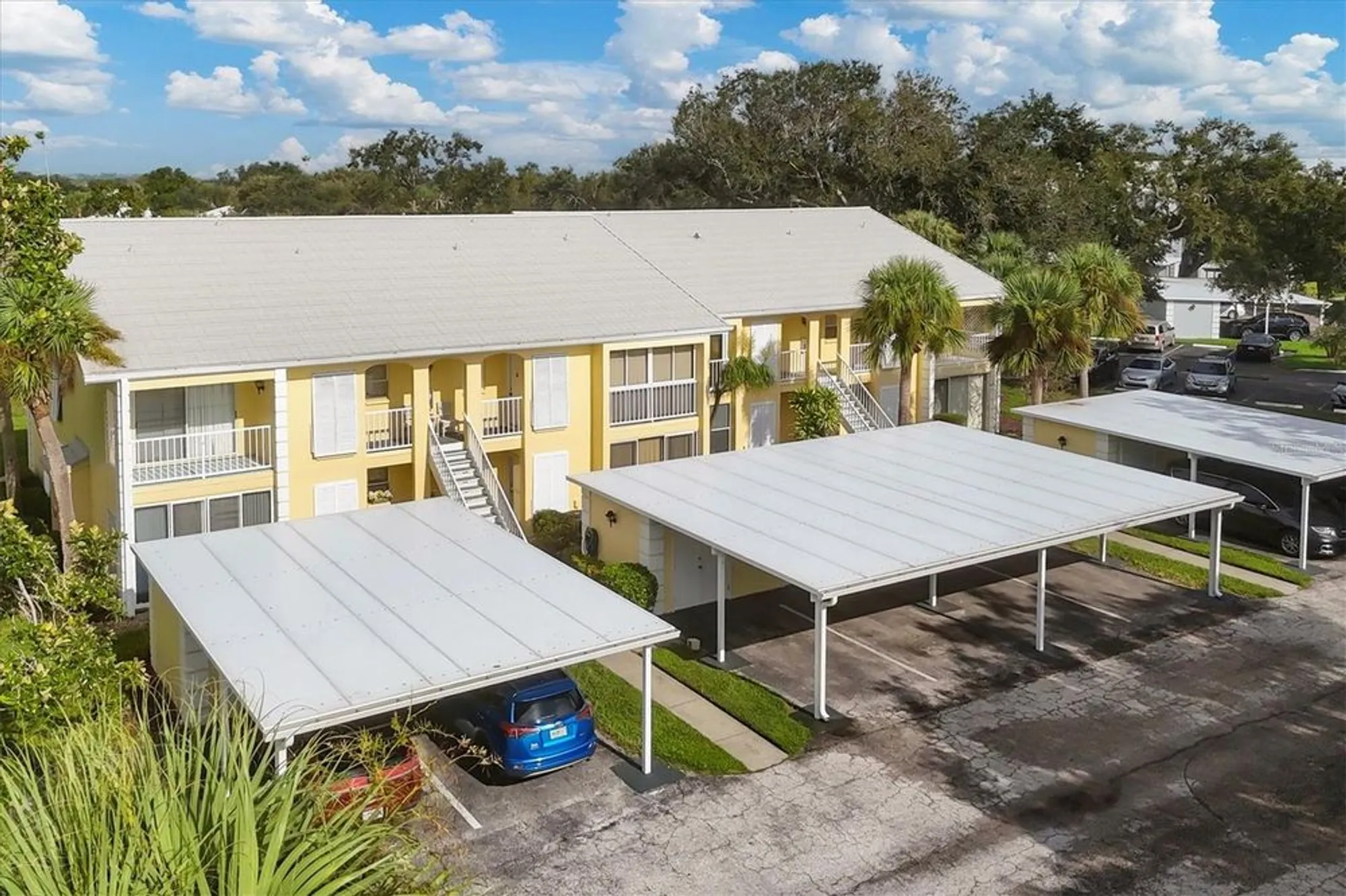 Property Slideshow image 29 of 35 | 402 cerromar cir 207, Venice, FL, 34293