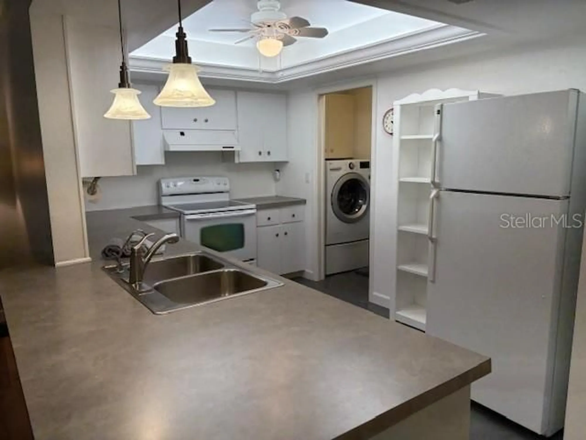 Property Slideshow image 21 of 33 | 7205 wood creek dr 16, Sarasota, FL, 34231