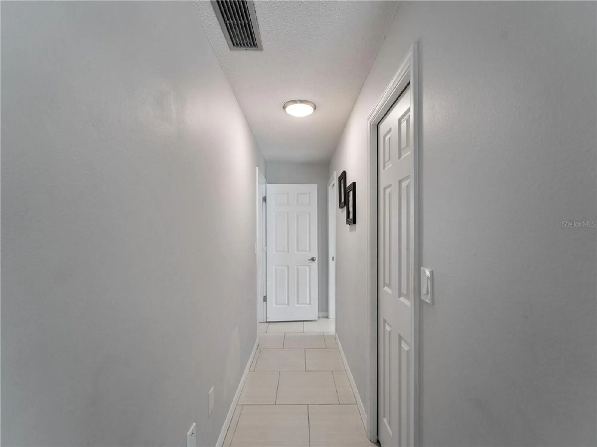 Property Slideshow image 28 of 61 | 523 warwick dr, Venice, FL, 34293