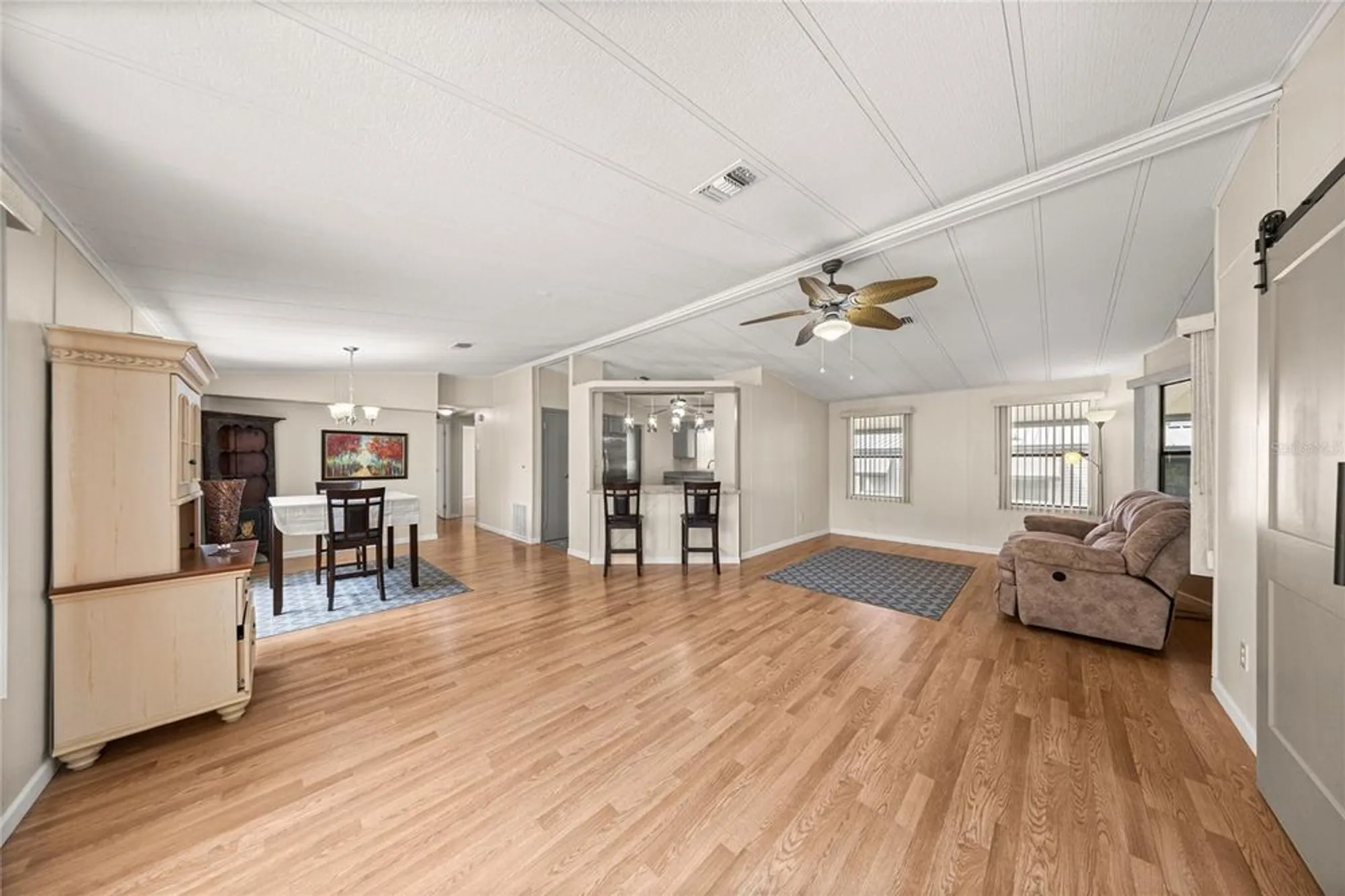 Property Slideshow image 7 of 31 | 712 devon dr, Lady Lake, FL, 32159