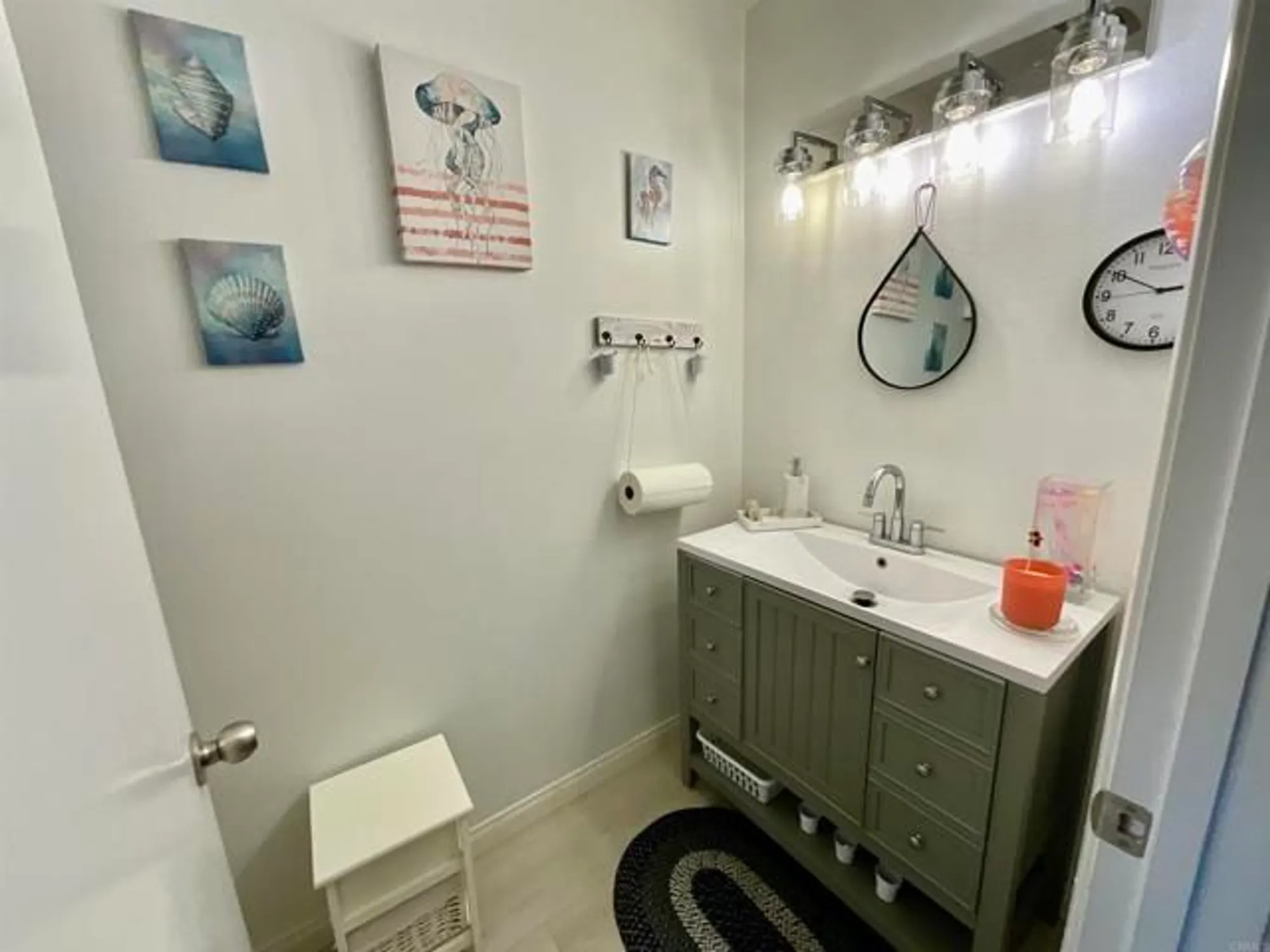 Property Slideshow image 22 of 39 | 3631 brandywine st, Oceanside, CA, 92057