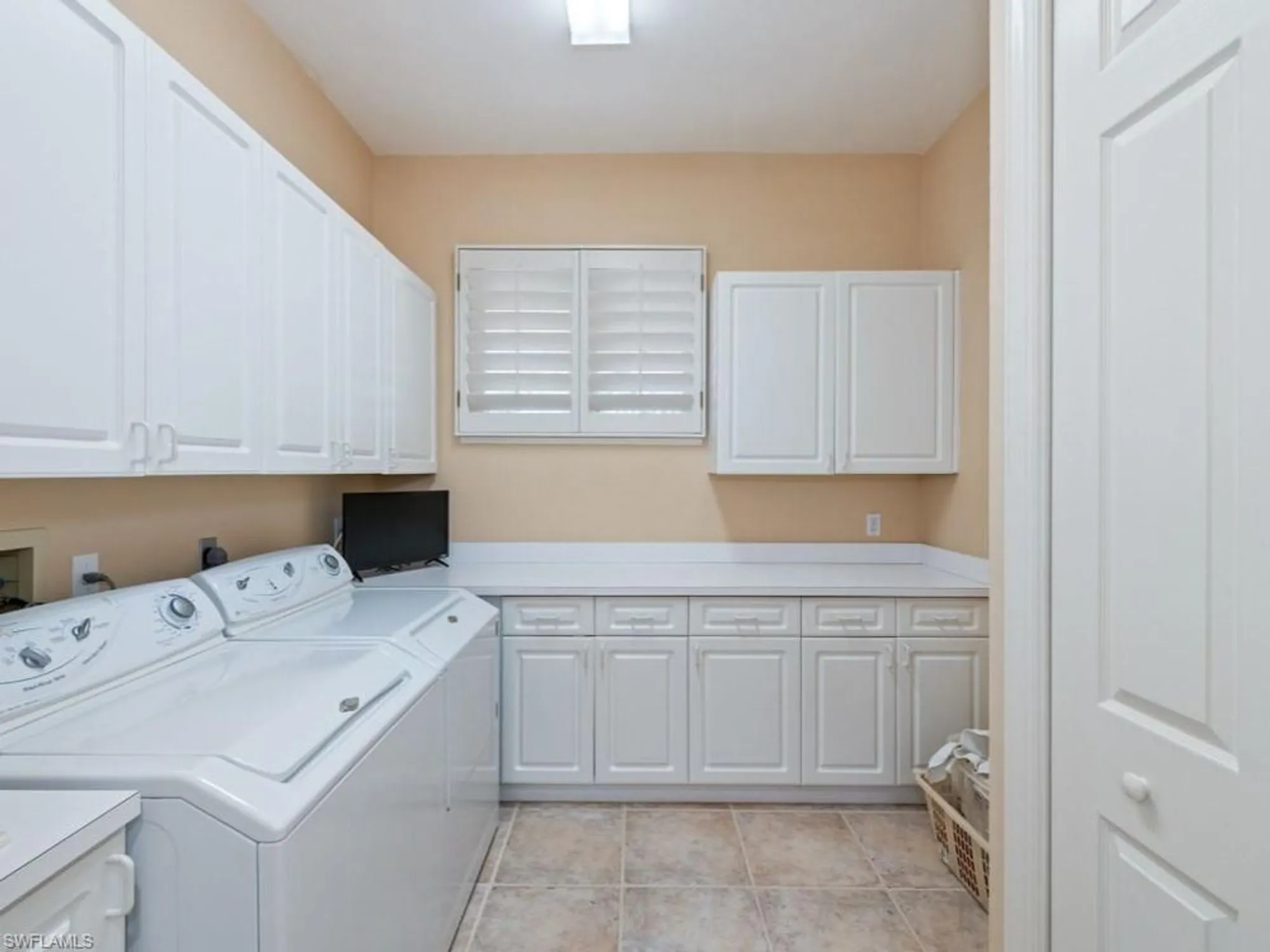 Property Slideshow image 26 of 50 | 3460 oak hammock ct, Bonita Springs, FL, 34134