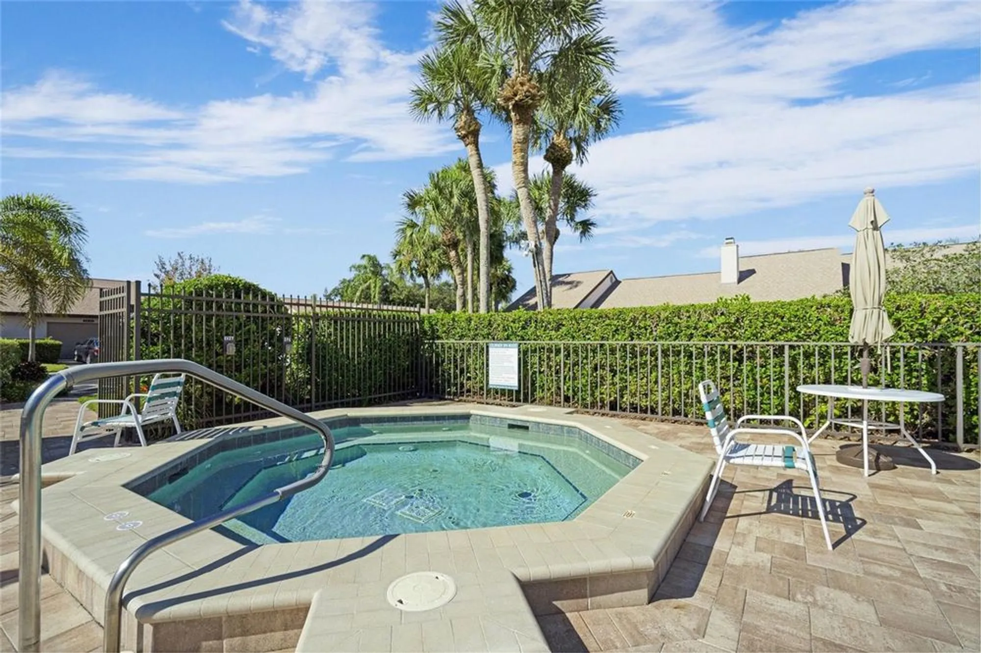 Property Slideshow image 48 of 60 | 6085 clubside dr, Sarasota, FL, 34243