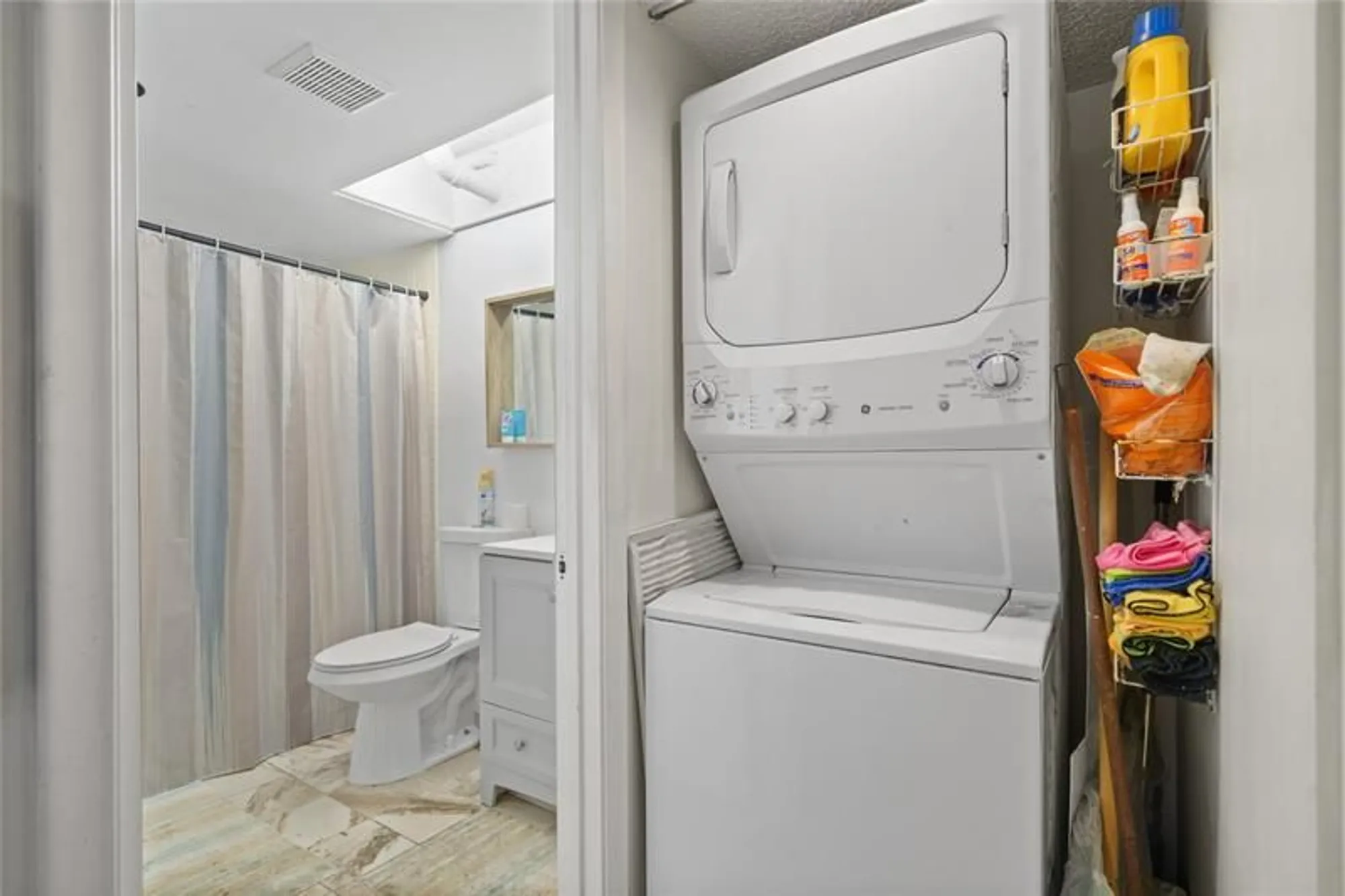 Property Slideshow image 25 of 36 | 800 sw 125th way apt 202, Pembroke Pines, FL, 33027