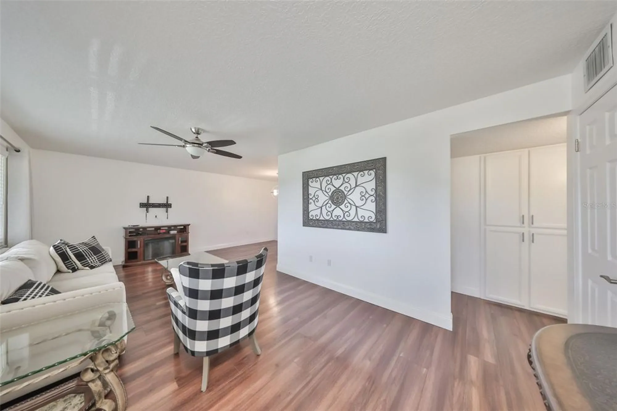 Property Slideshow image 7 of 39 | 611 fox hills dr, Sun City Center, FL, 33573