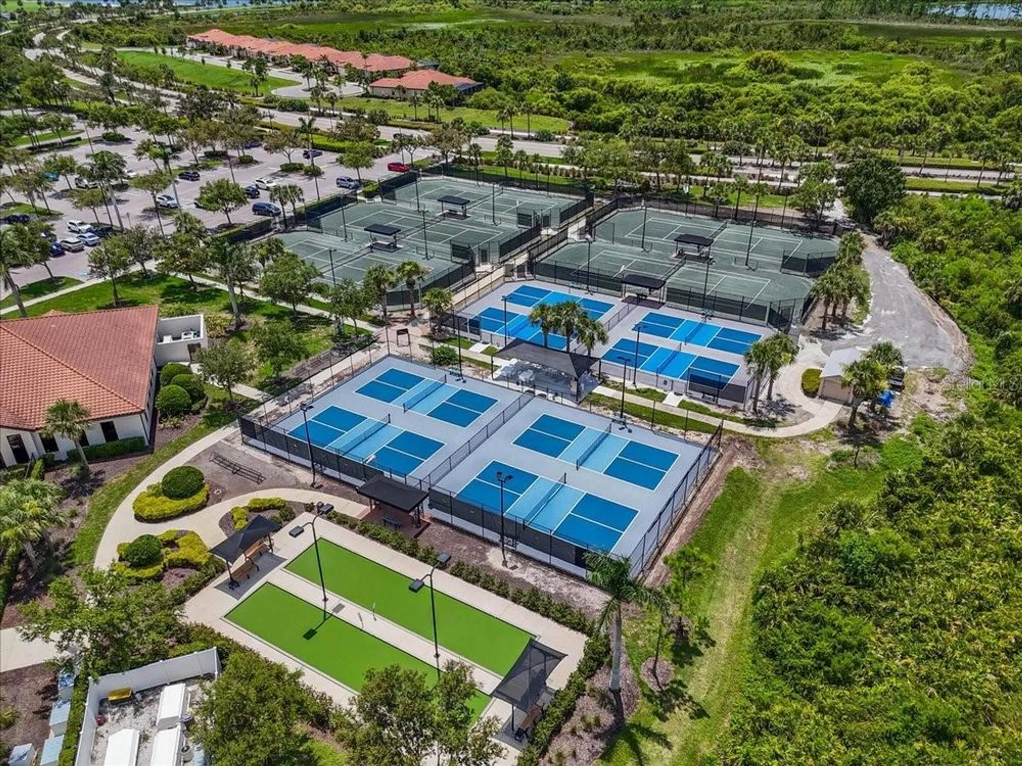 Property Slideshow image 41 of 51 | 10051 crooked creek dr 202, Venice, FL, 34293
