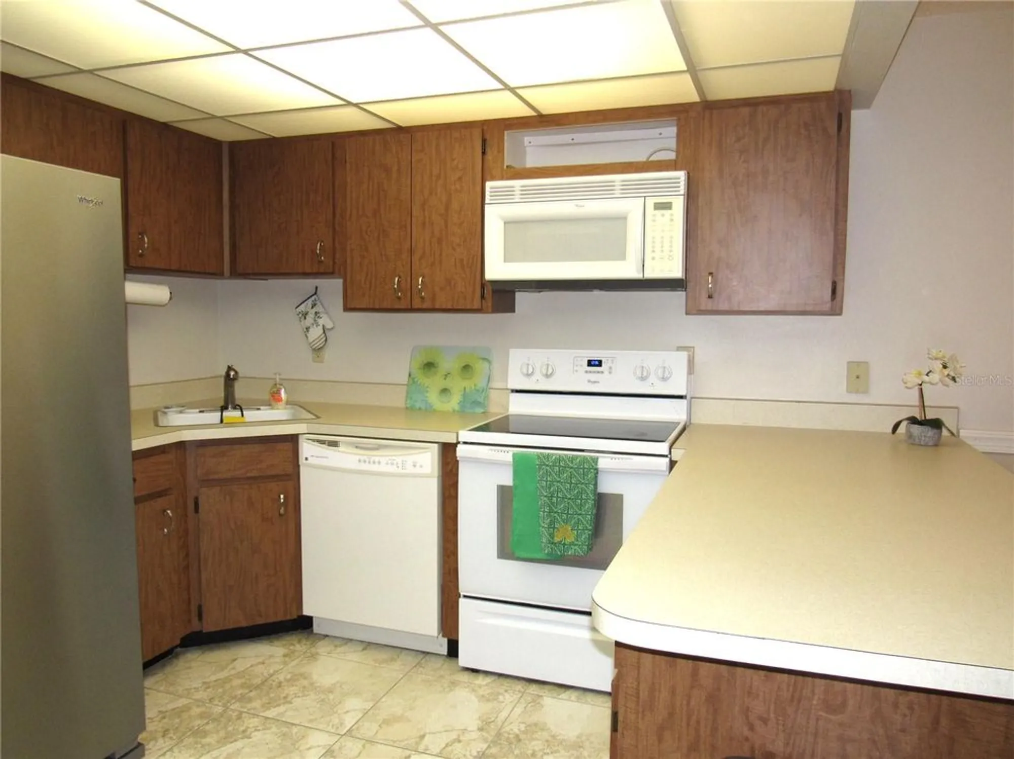 Property Slideshow image 13 of 36 | 2300 aaron st apt 314, Port Charlotte, FL, 33952