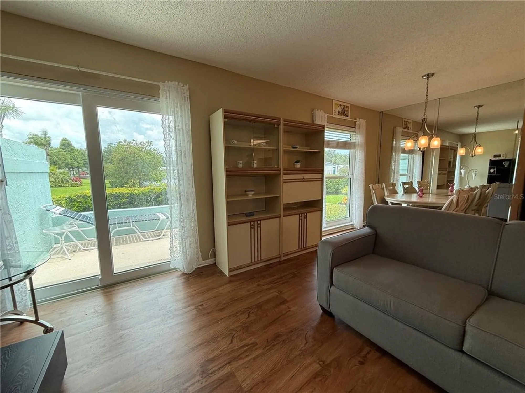 Property Slideshow image 12 of 51 | 2722 sherbrooke ln d, Palm Harbor, FL, 34684