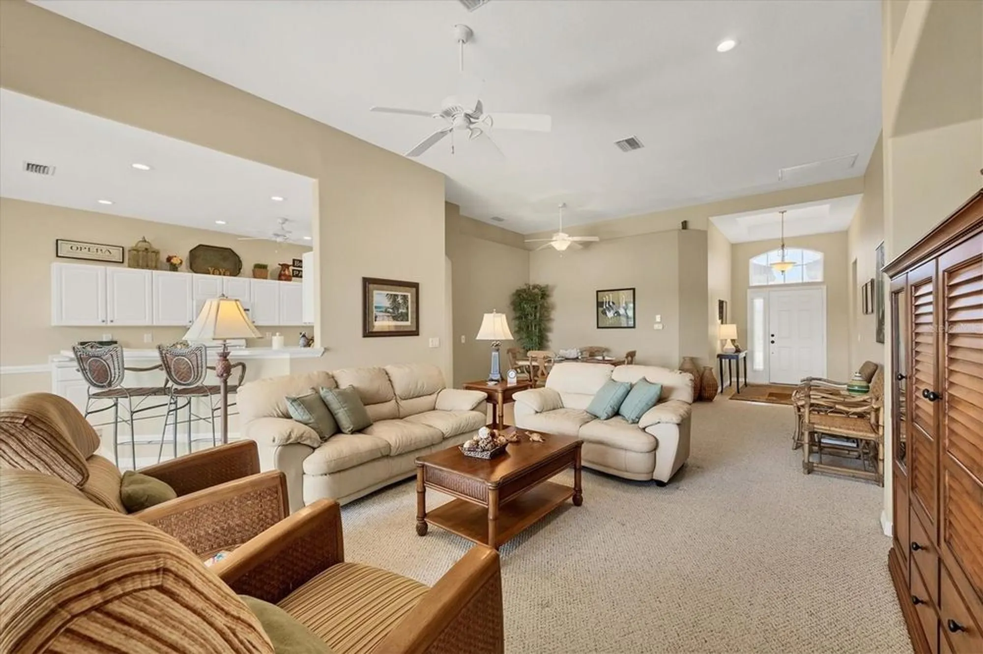 Property Slideshow image 11 of 66 | 4427 blue heron cir, North Port, FL, 34287