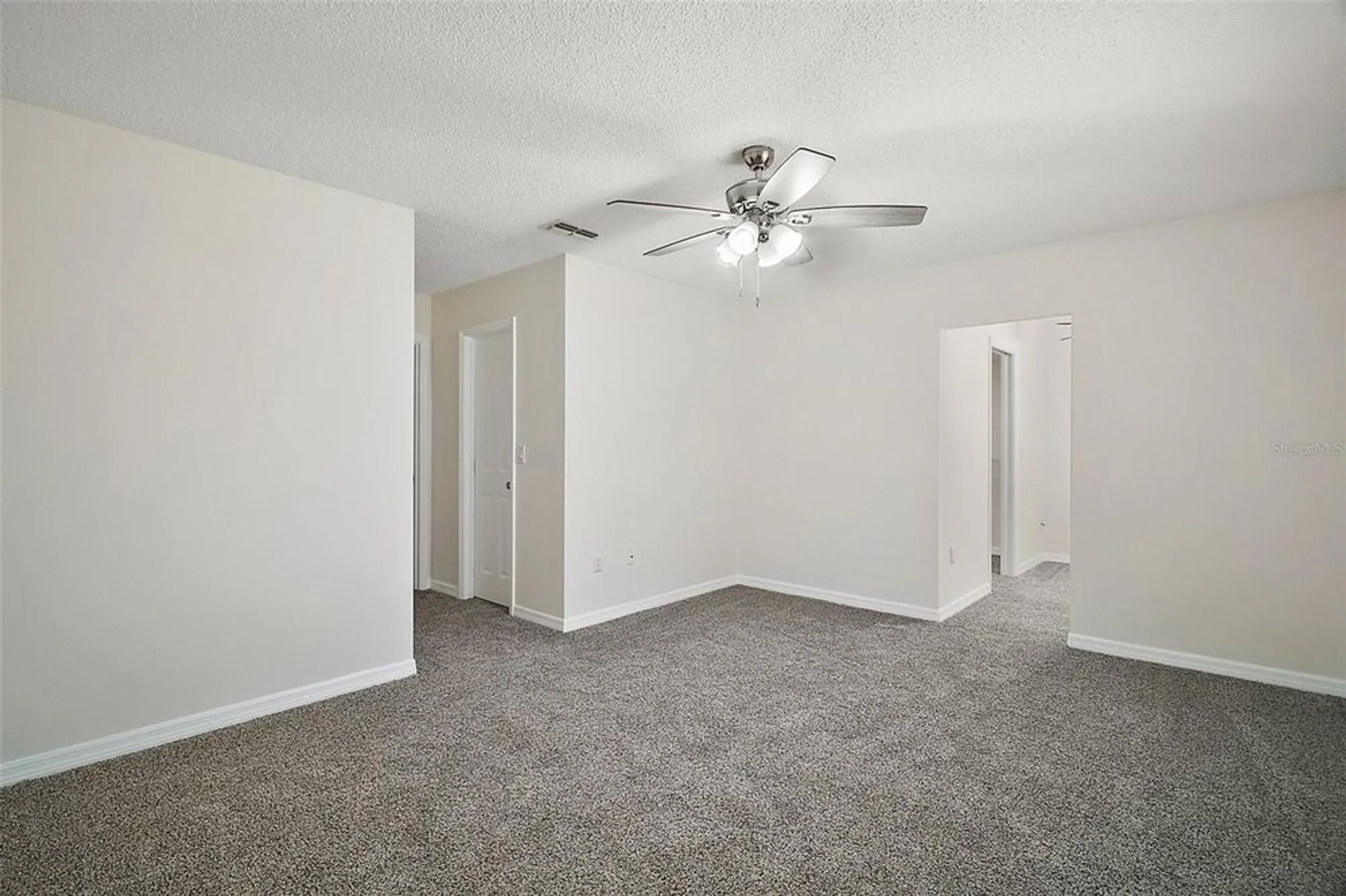 Property Slideshow image 14 of 31 | 9755 se 176th st, Summerfield, FL, 34491