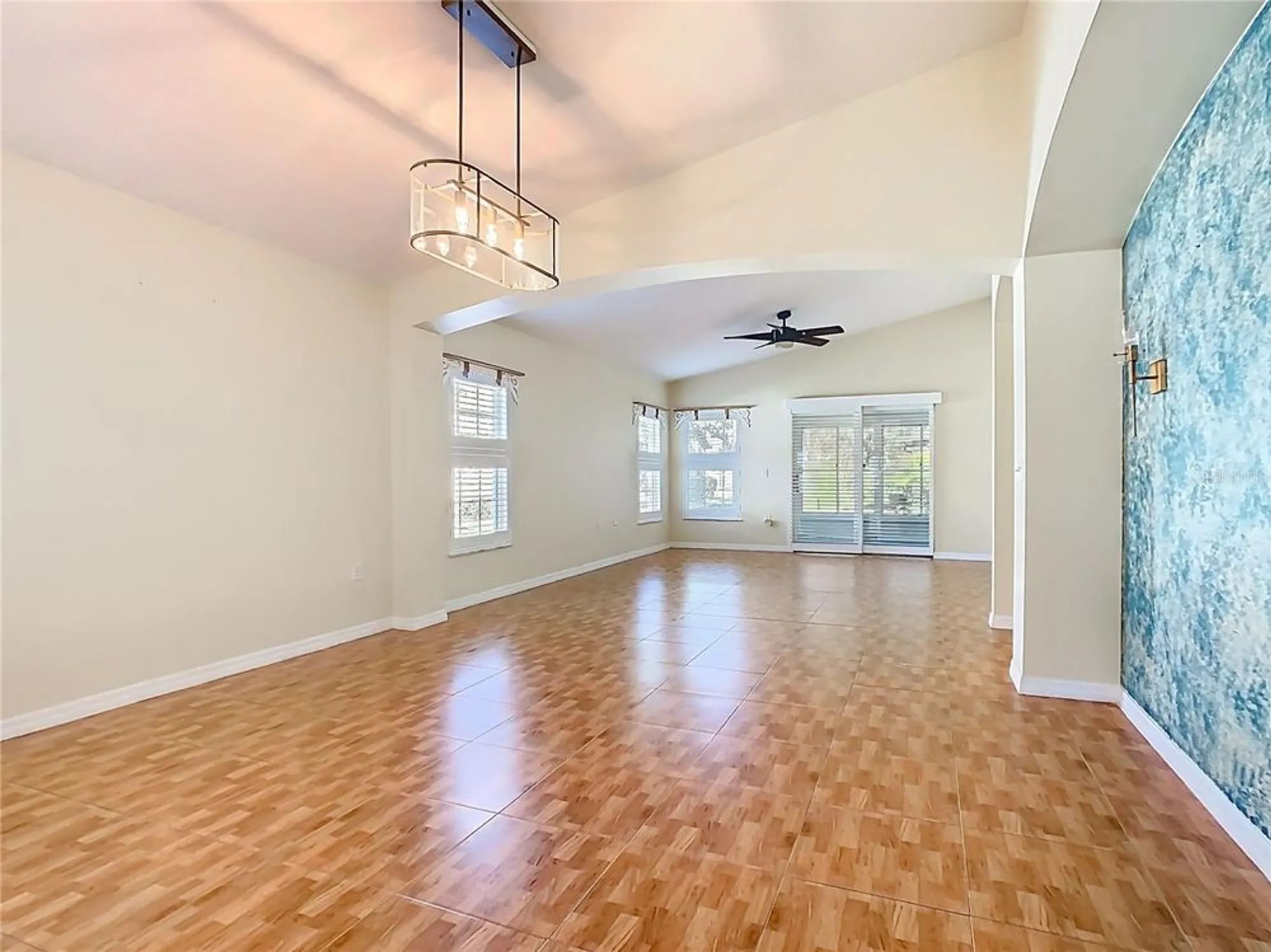 Property Slideshow image 5 of 49 | 205 bell tower xing, Poinciana, FL, 34759