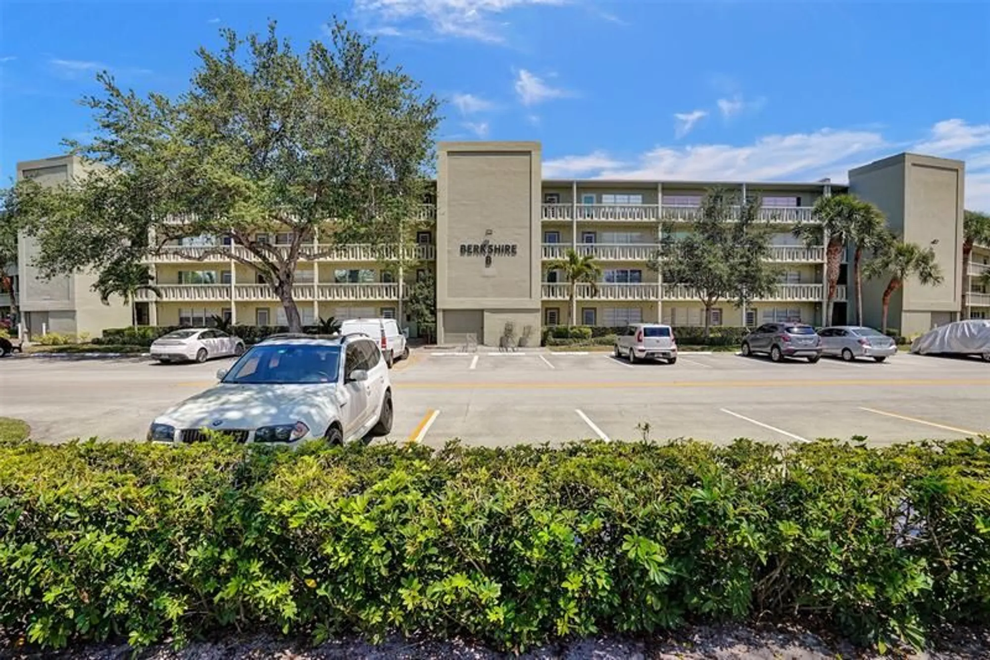 Property Slideshow image 1 of 38 | 3038 berkshire b # 3038, Deerfield Beach, FL, 33442