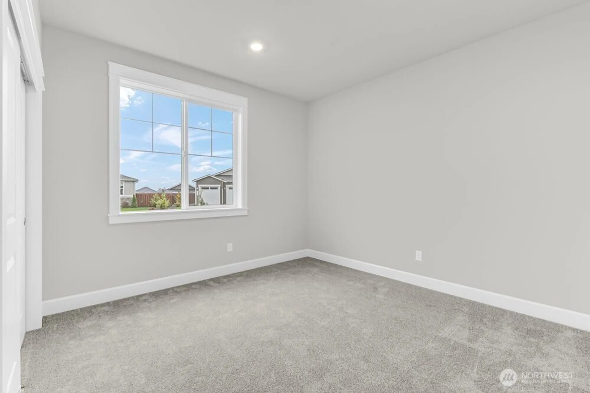 Property Slideshow image 10 of 23 | 9245 nootka ct, Lacey, WA, 98513