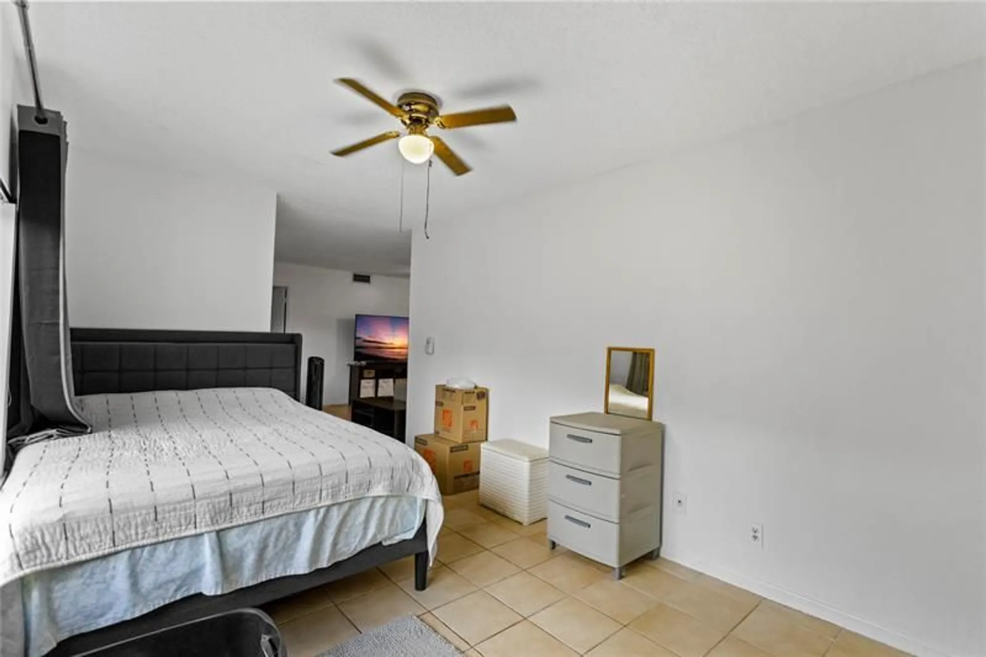 Property Slideshow image 25 of 44 | 8990 s hollybrook blvd 305, Pembroke Pines, FL, 33025