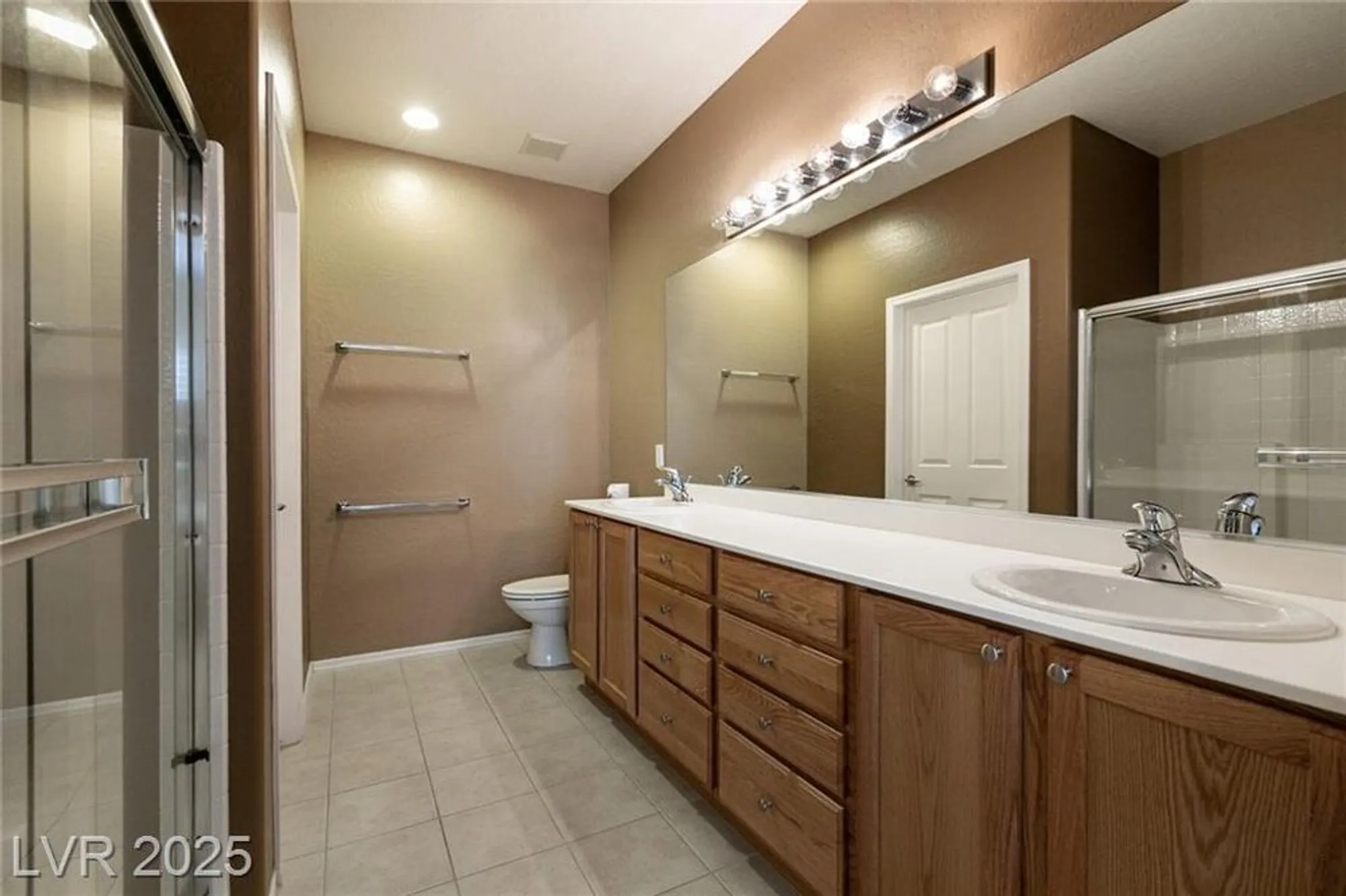 Property Slideshow image 25 of 58 | 7804 island rail dr, North Las Vegas, NV, 89084