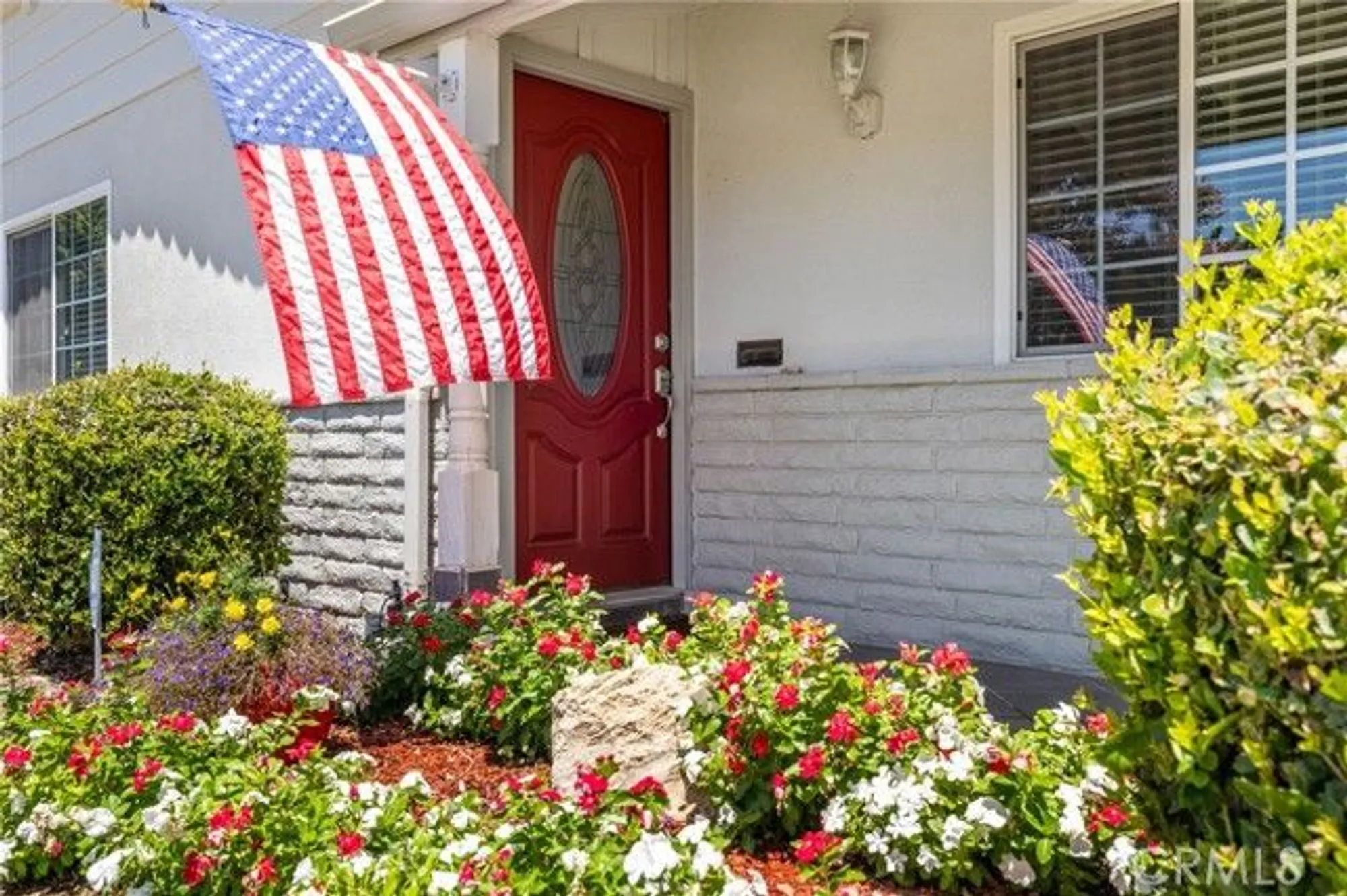 Property Slideshow image 4 of 48 | 704 river oaks dr, Bakersfield, CA, 93309