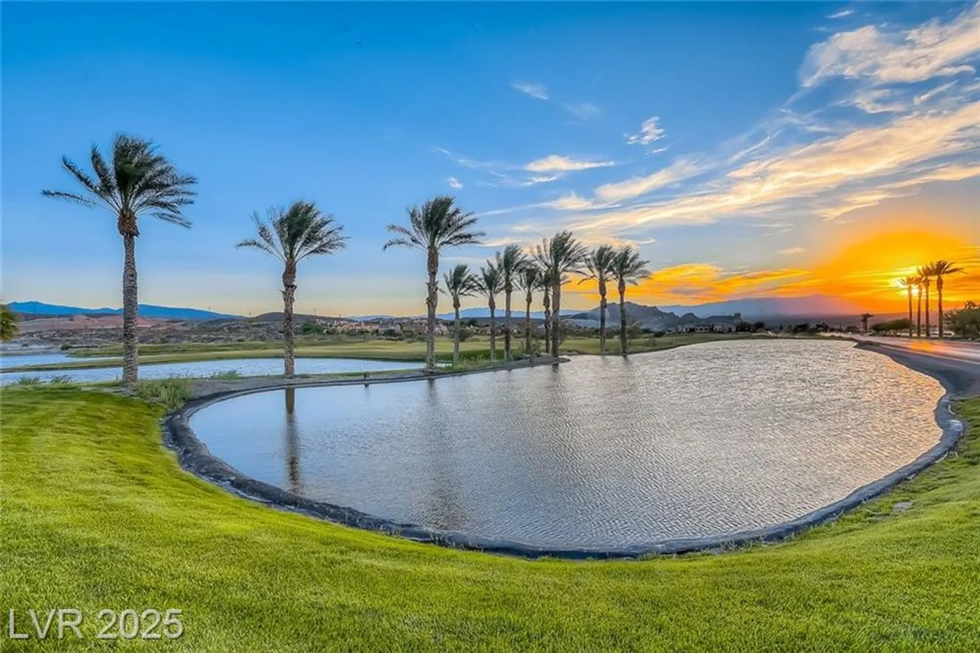 Property Slideshow image 56 of 78 | 32 tatahatso point st, Henderson, NV, 89011