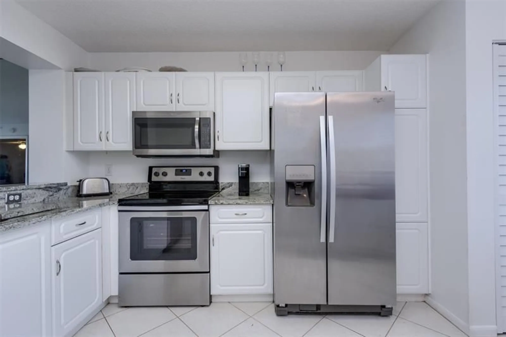 Property Slideshow image 14 of 39 | 9537 weldon cir apt 404, Fort Lauderdale, FL, 33321