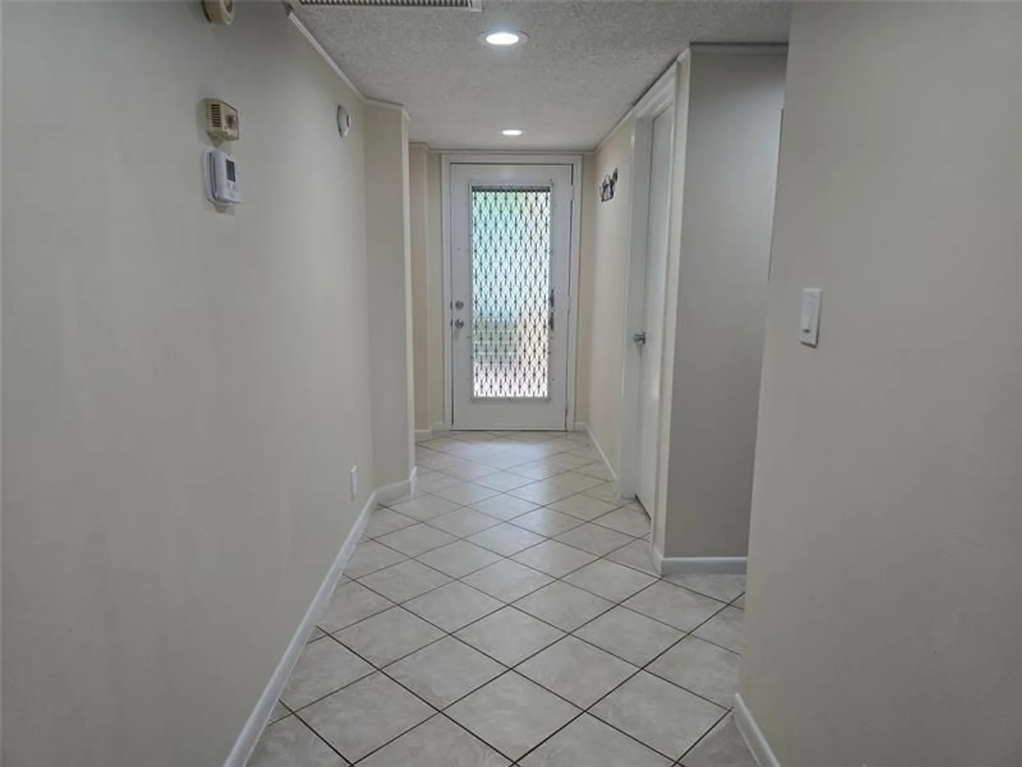 Property Slideshow image 11 of 68 | 1606 abaco dr e1, Coconut Creek, FL, 33066
