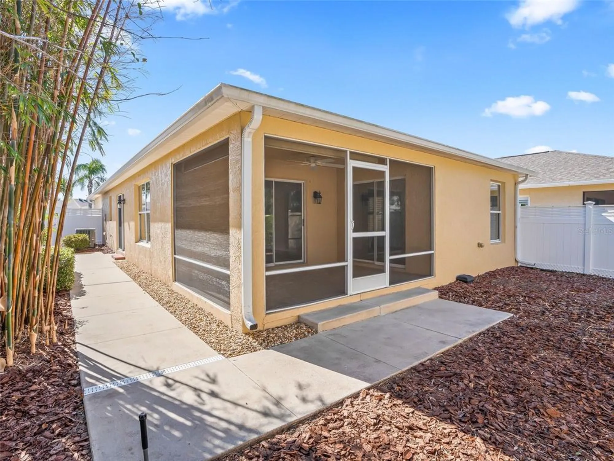 Property Slideshow image 28 of 38 | 2169 smoaks st, The Villages, FL, 32162