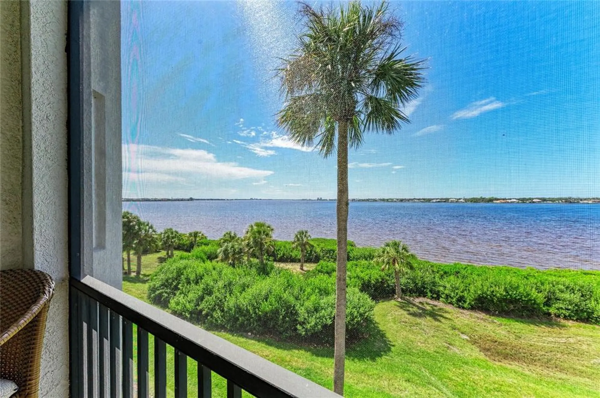 Property Slideshow image 34 of 57 | 1010 tidewater shores loop 304, Bradenton, FL, 34208