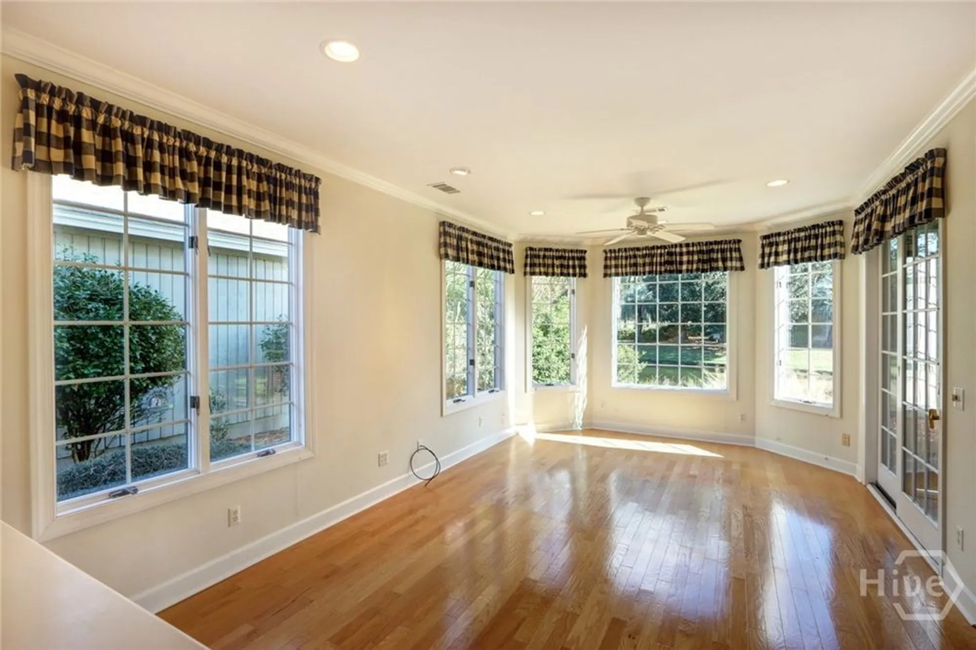 Property Slideshow image 13 of 45 | 2 breakfast ct, Savannah, GA, 31411