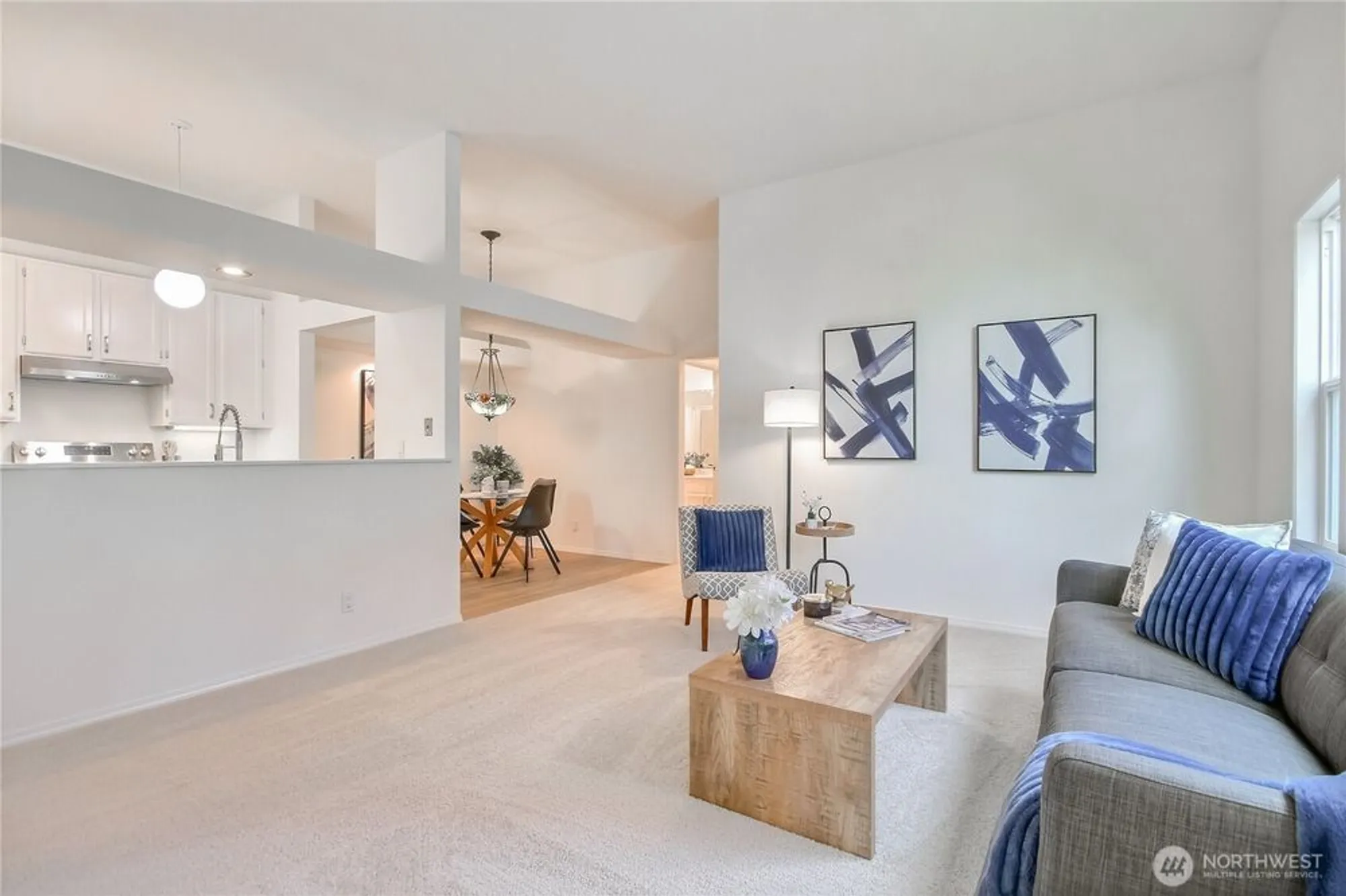 Property Slideshow image 15 of 38 | 4228 221st pl se # 1083, Issaquah, WA, 98029