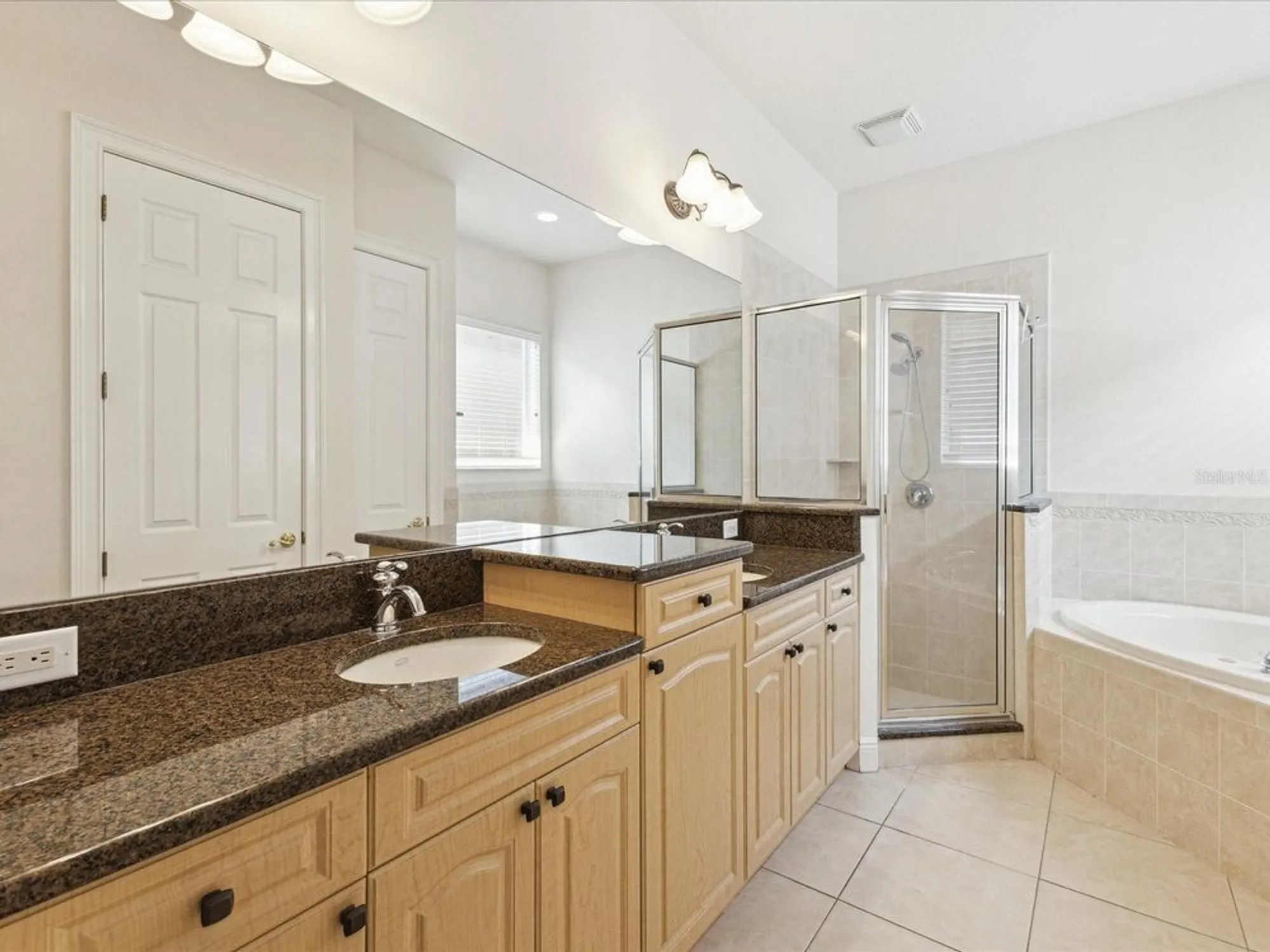 Property Slideshow image 31 of 82 | 10187 holly berry dr, Weeki Wachee, FL, 34613