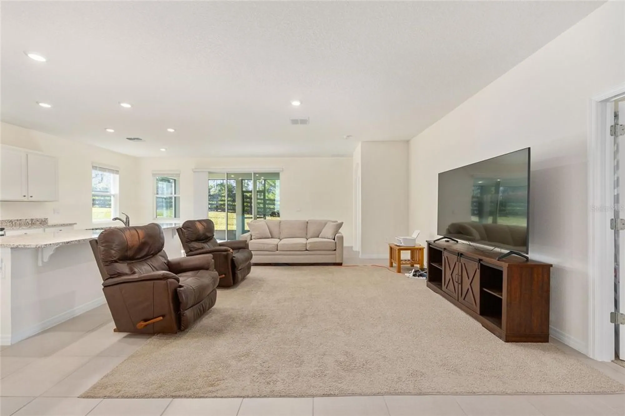 Property Slideshow image 8 of 44 | 6239 sw 93rd loop, Ocala, FL, 34476