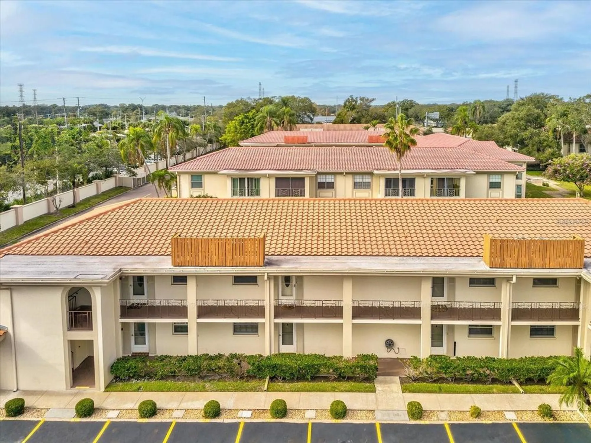 Property Slideshow image 18 of 33 | 19029 us highway 19 n apt 6-13, Clearwater, FL, 33764