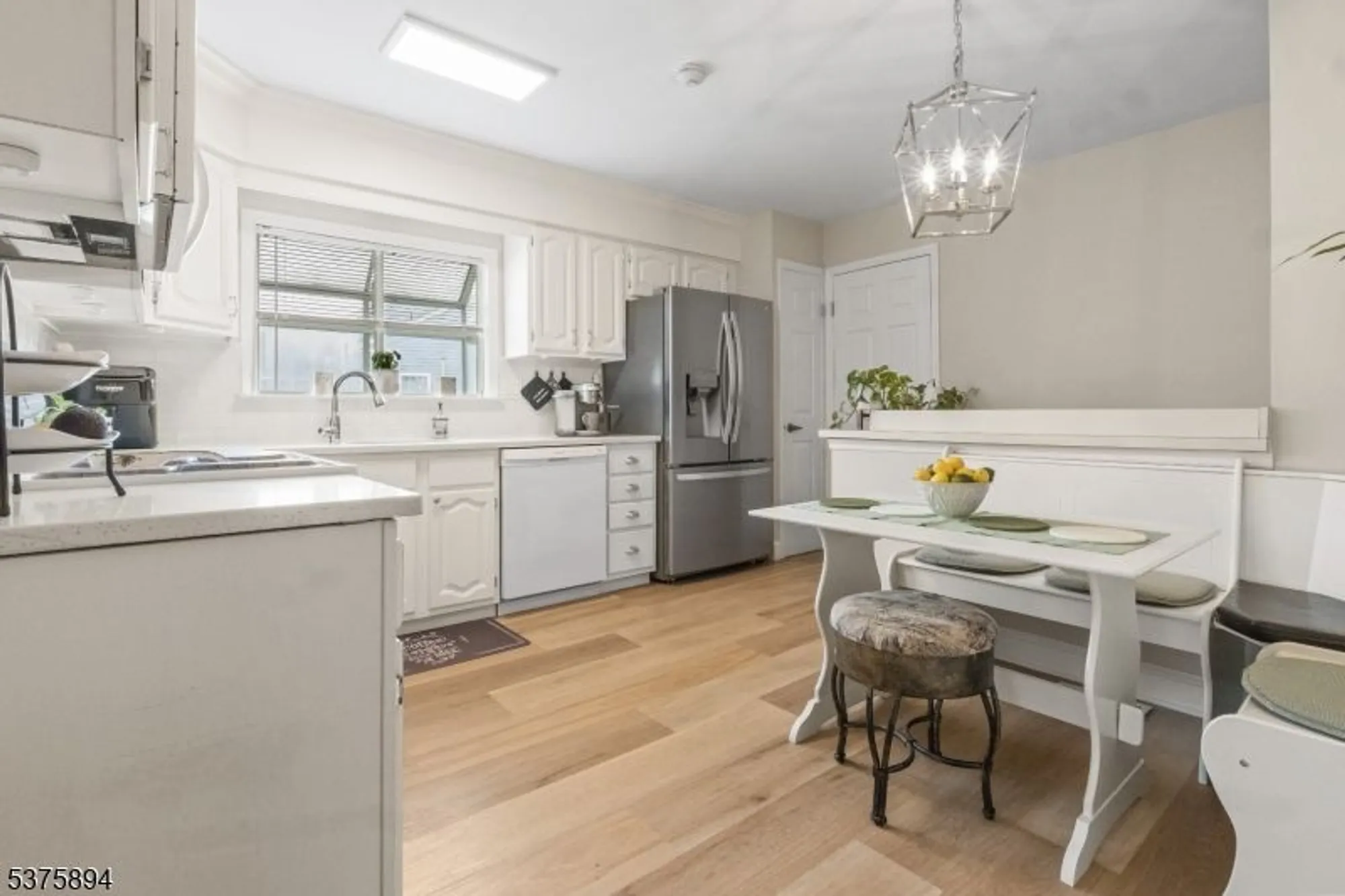 Property Slideshow image 10 of 19 | 20 dorchester dr, Monroe Twp, NJ, 08831