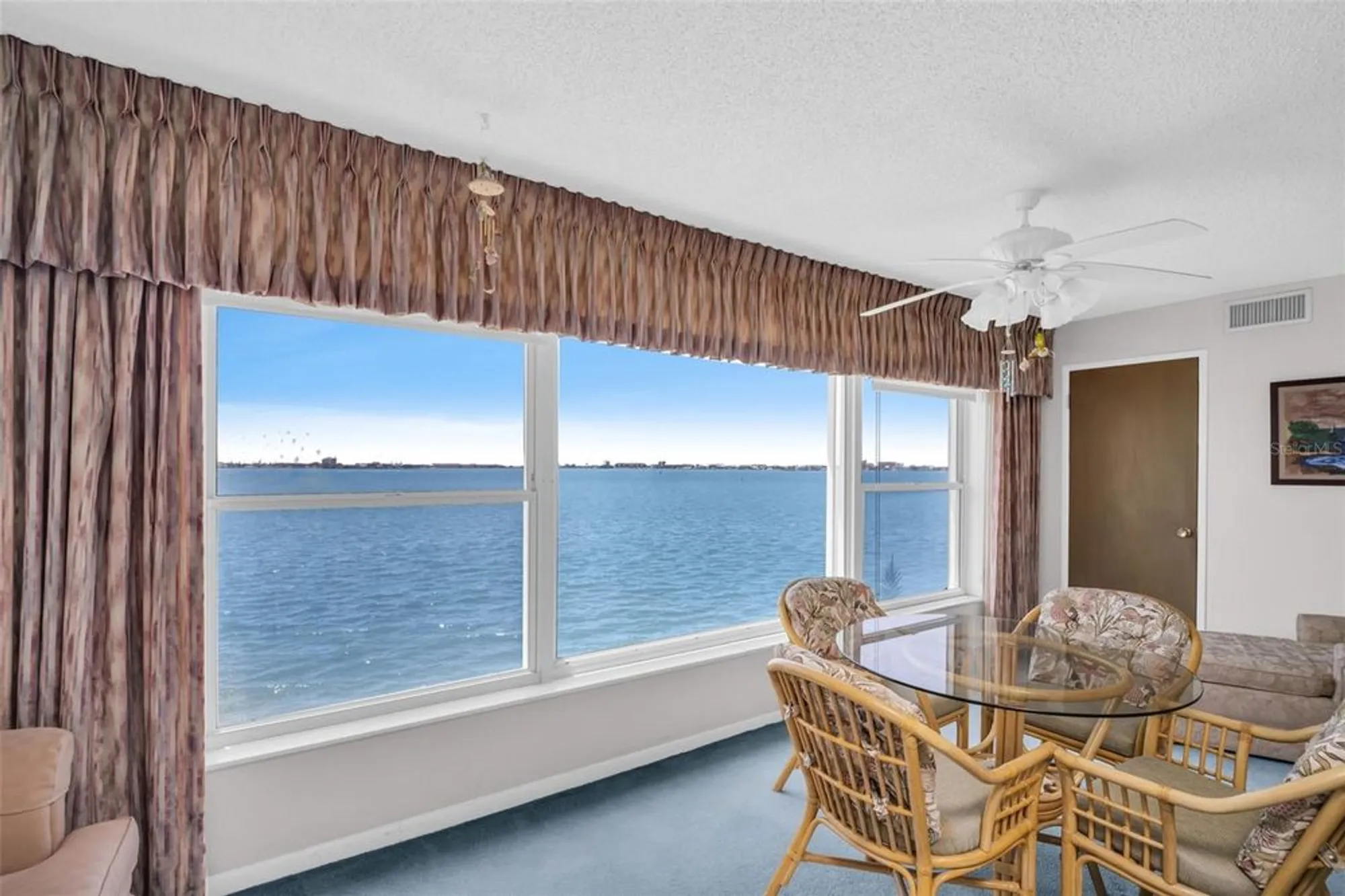 Property Slideshow image 1 of 28 | 5980 shore blvd 403, Gulfport, FL, 33707